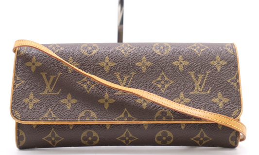 LOUIS VUITTON Pochette Twin