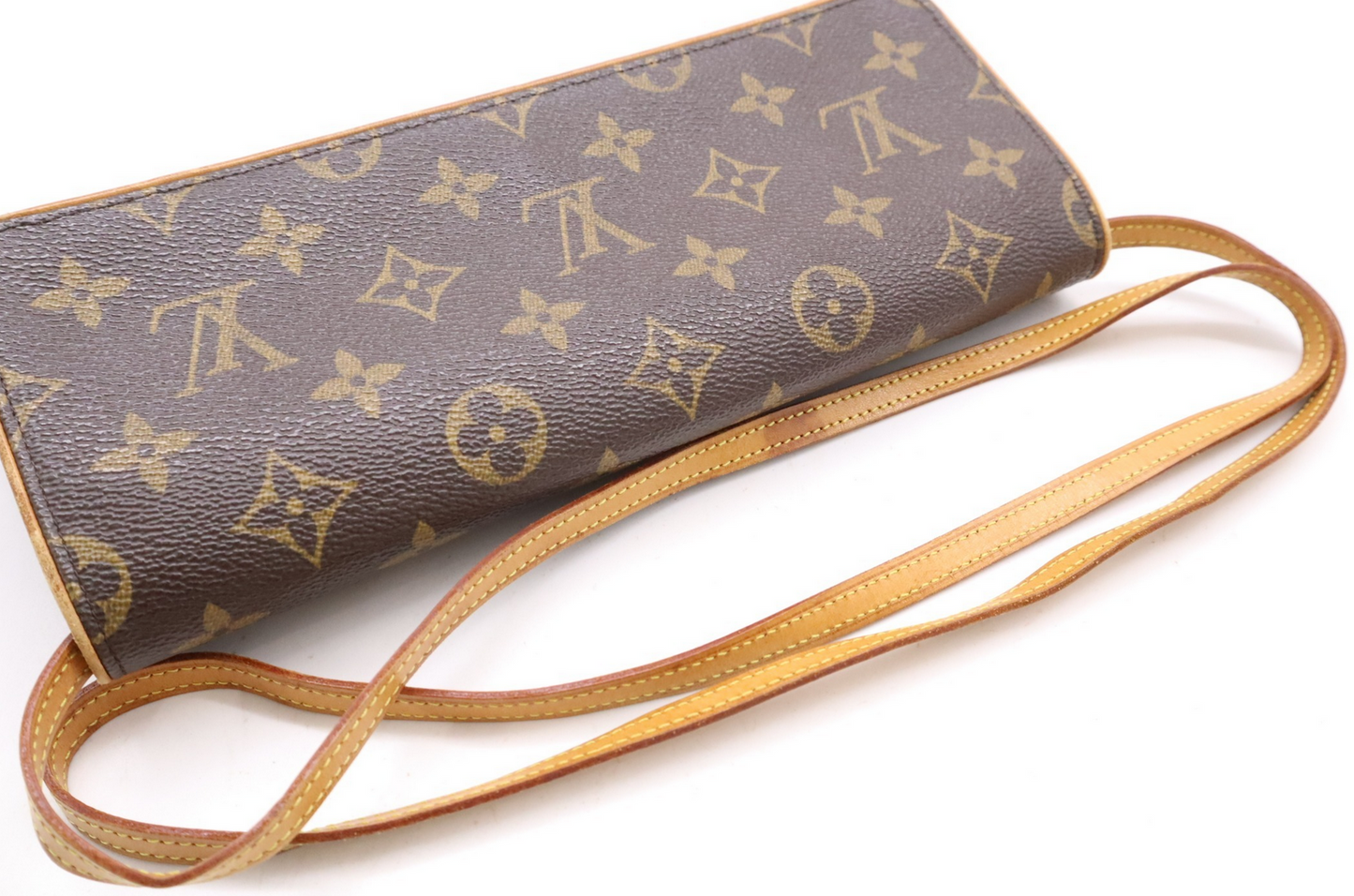 LOUIS VUITTON Pochette Twin