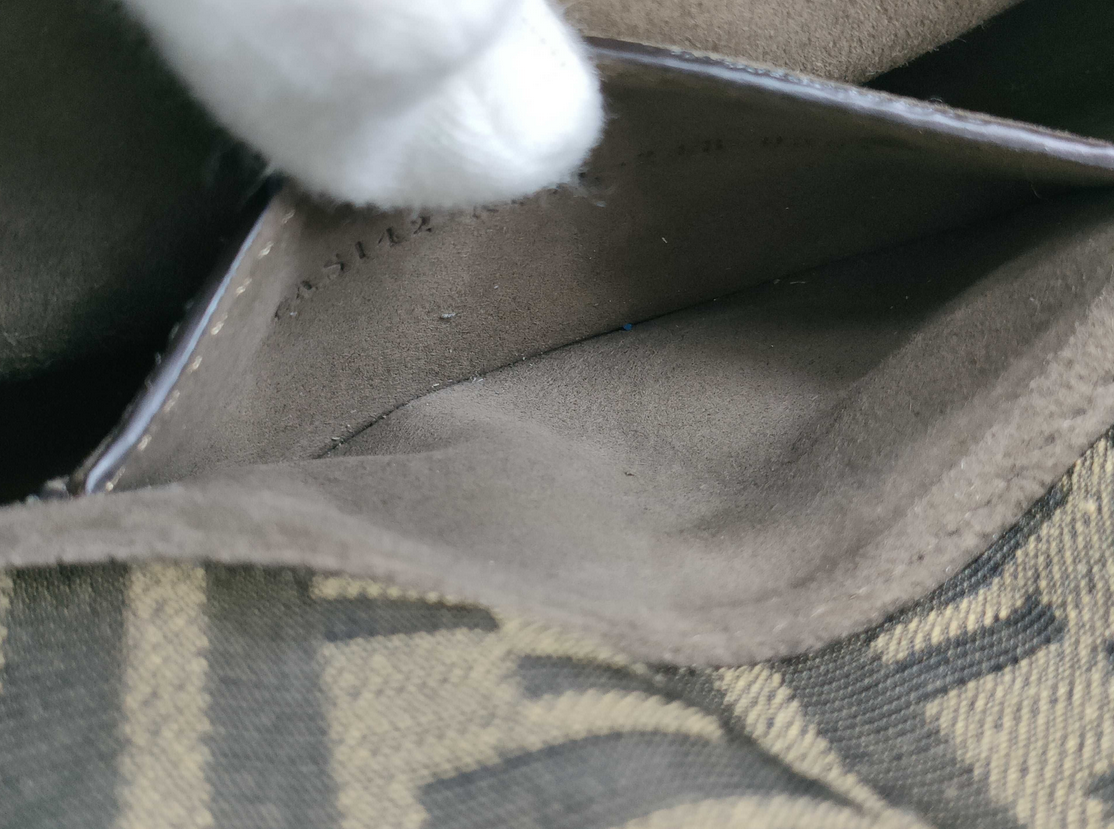 FENDI mamma baguette