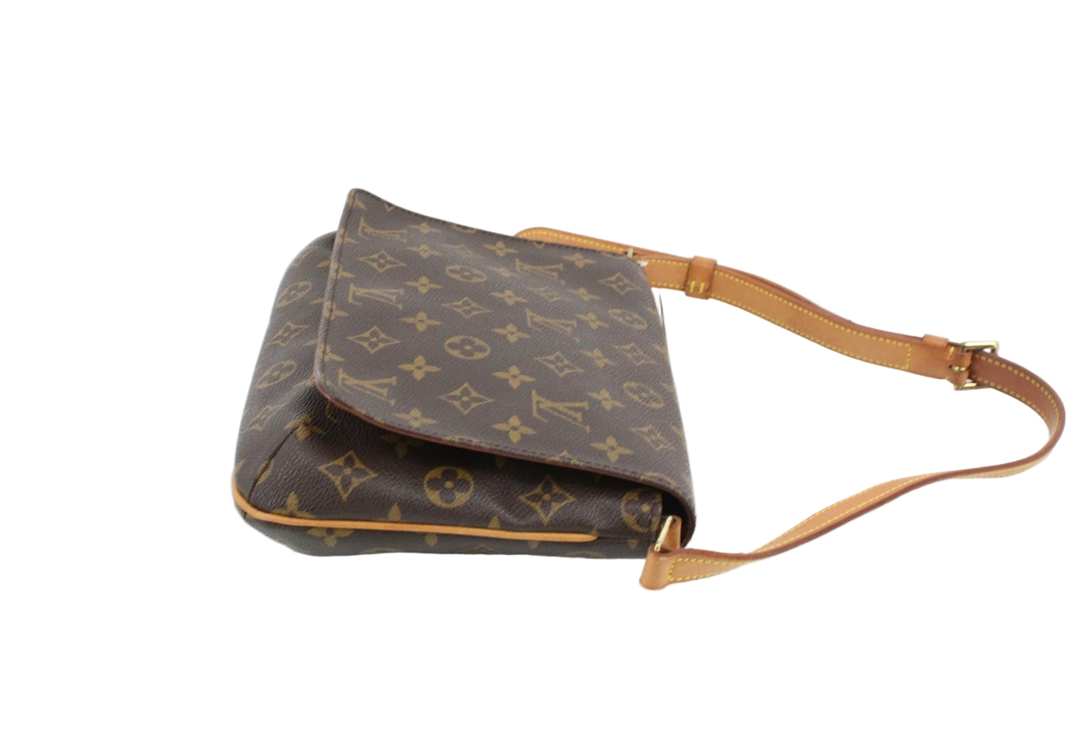 LOUIS VUITTON Musette Tango – In Vintage
