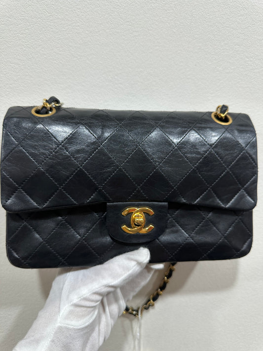 Chanel double flap 23 year 1986