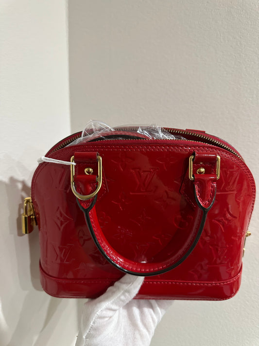 Louis Vuitton Alma bb