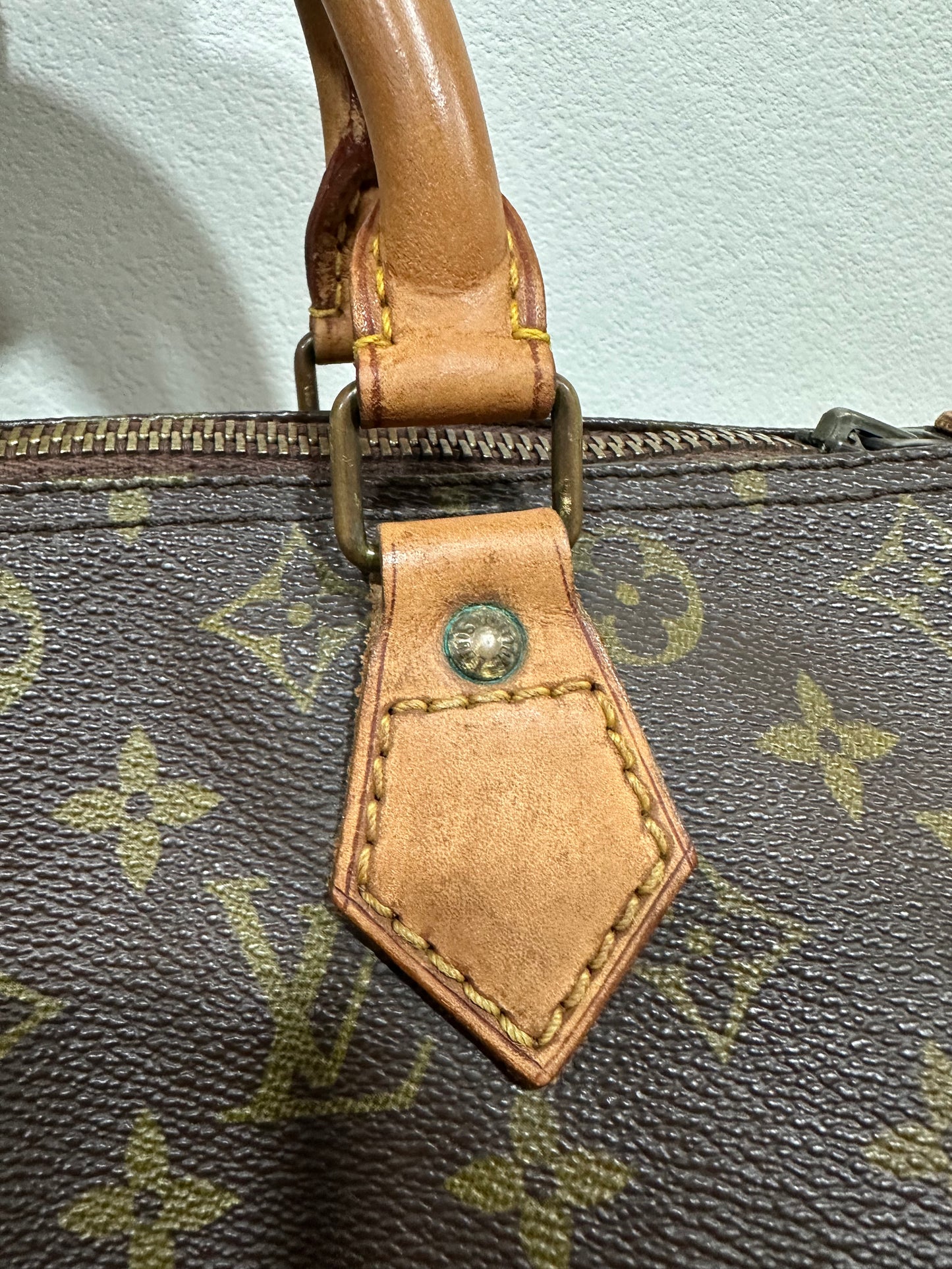 Louis Vuitton speedy 30