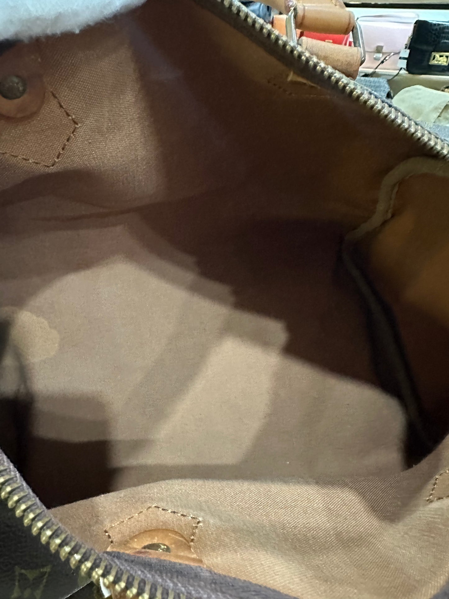 Louis Vuitton speedy 30