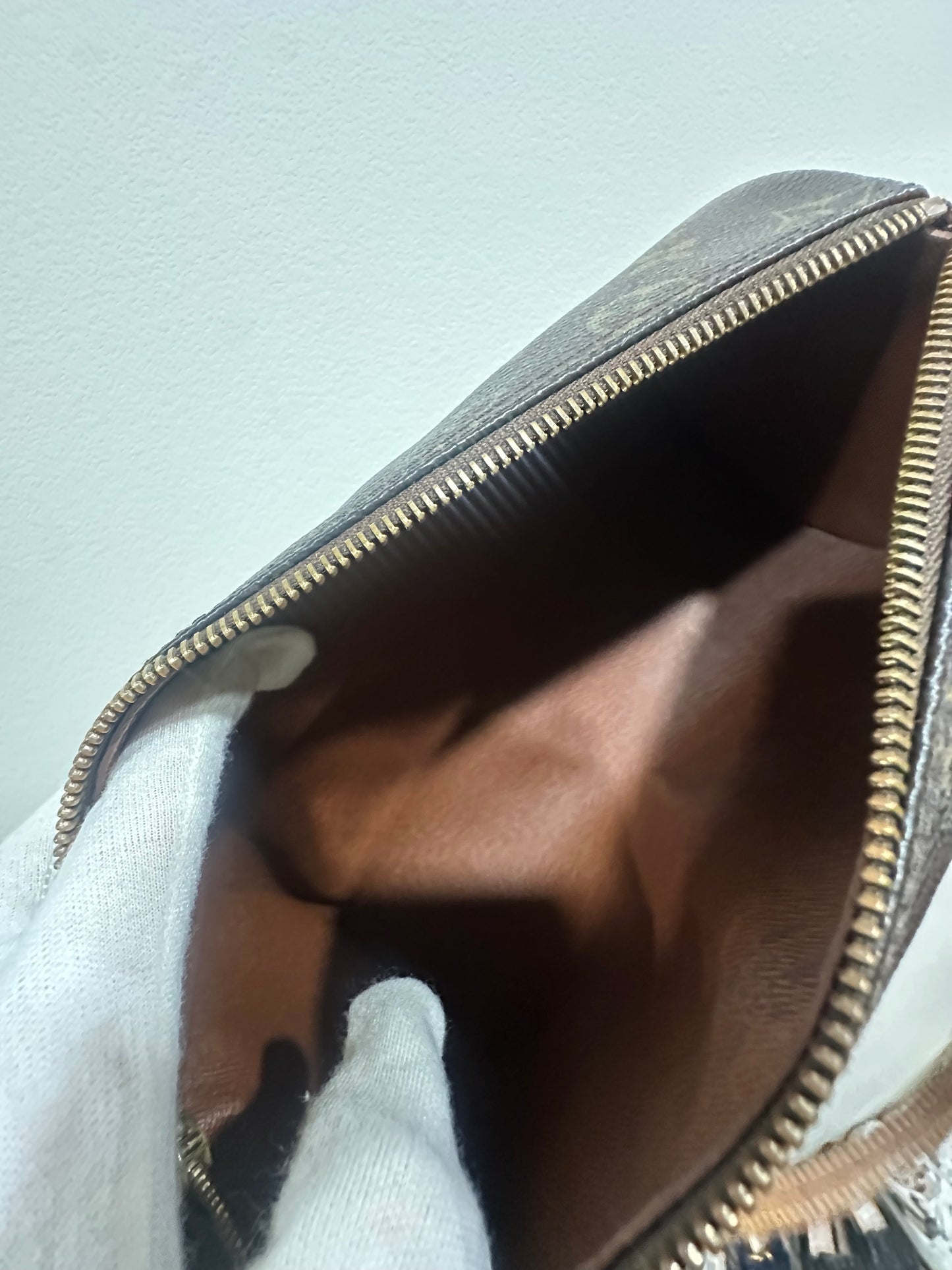 Louis Vuitton papillon 26