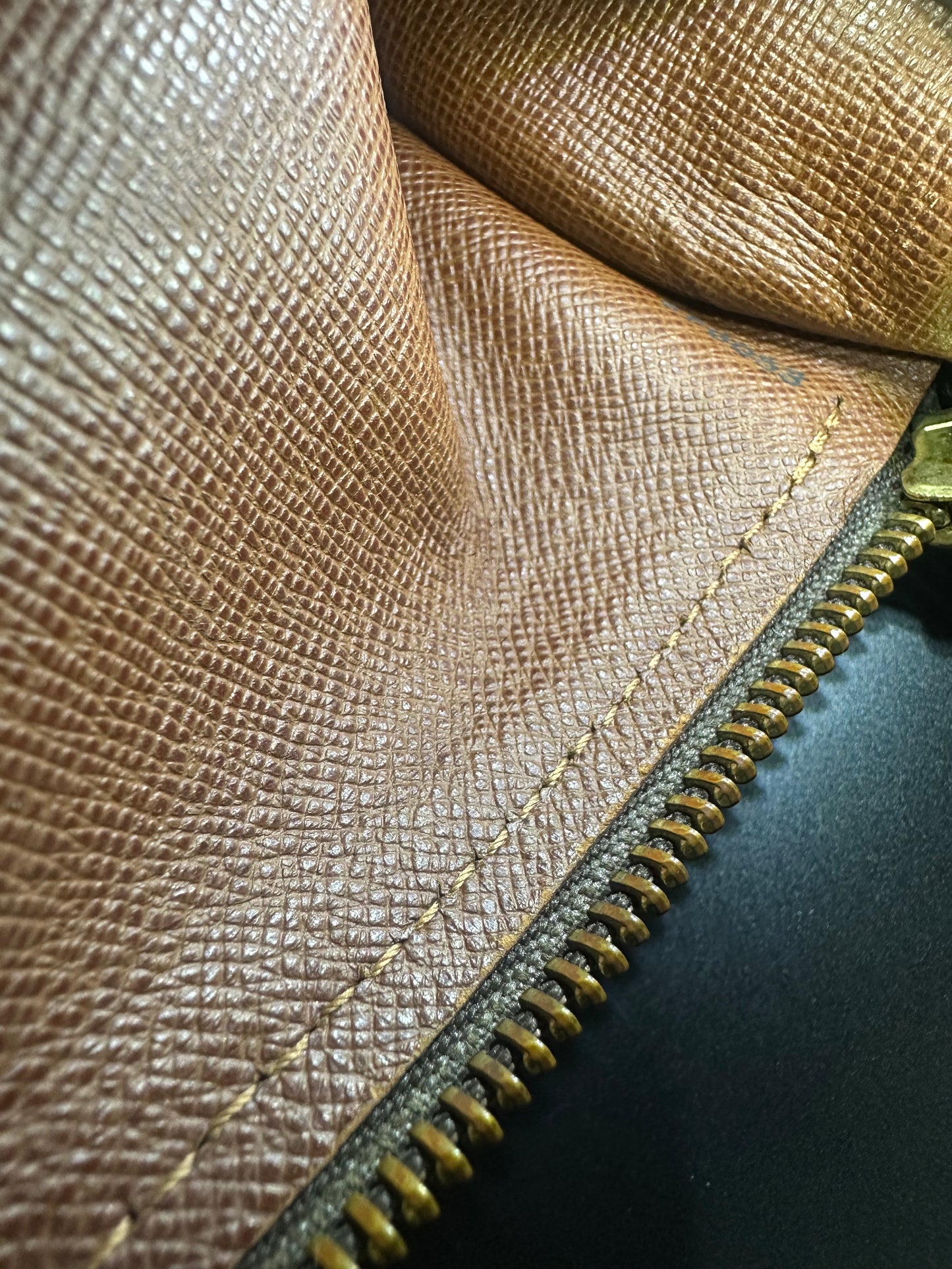 Louis Vuitton papillon 26