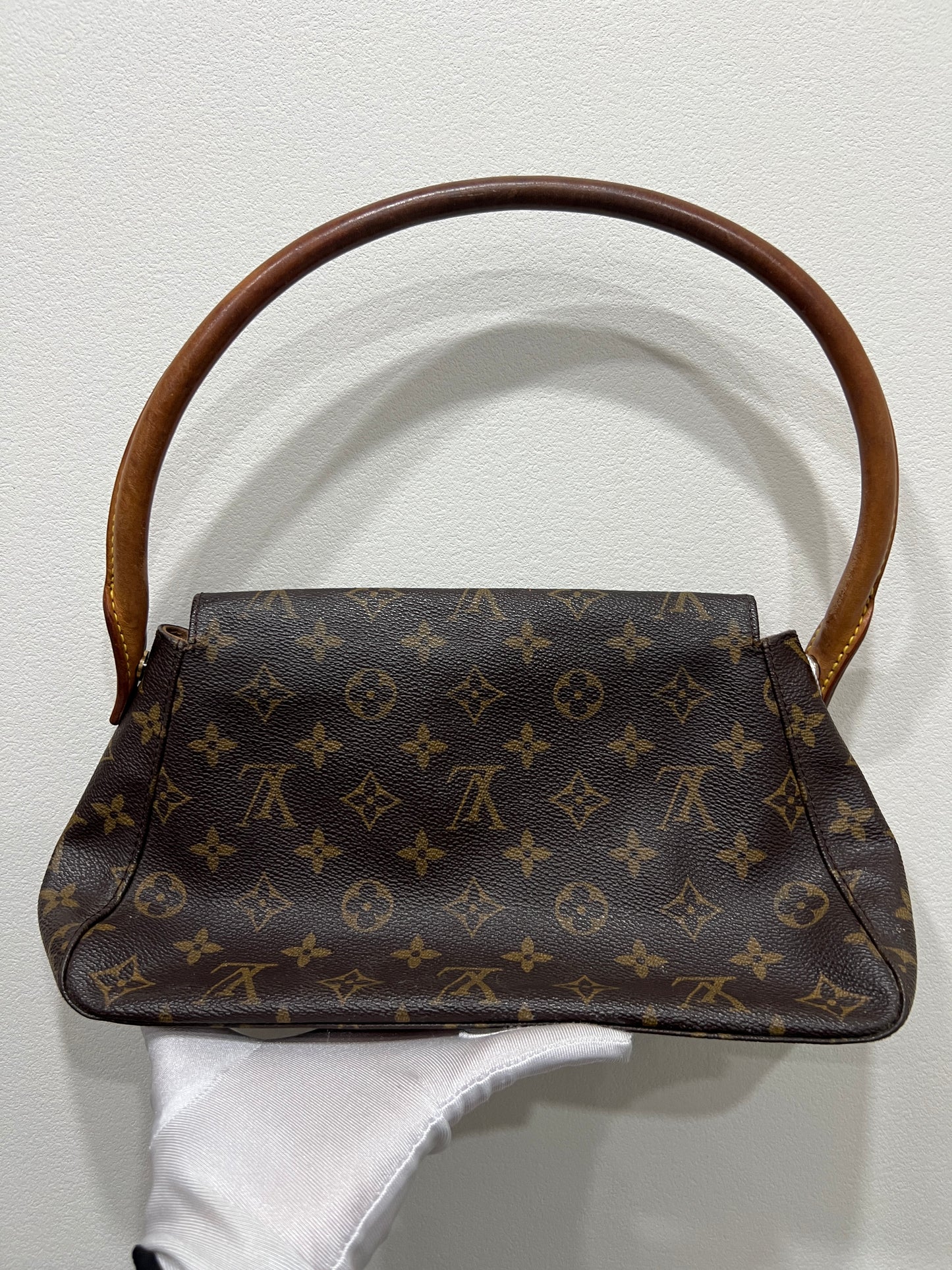 LOUIS VUITTON Shoulder bag