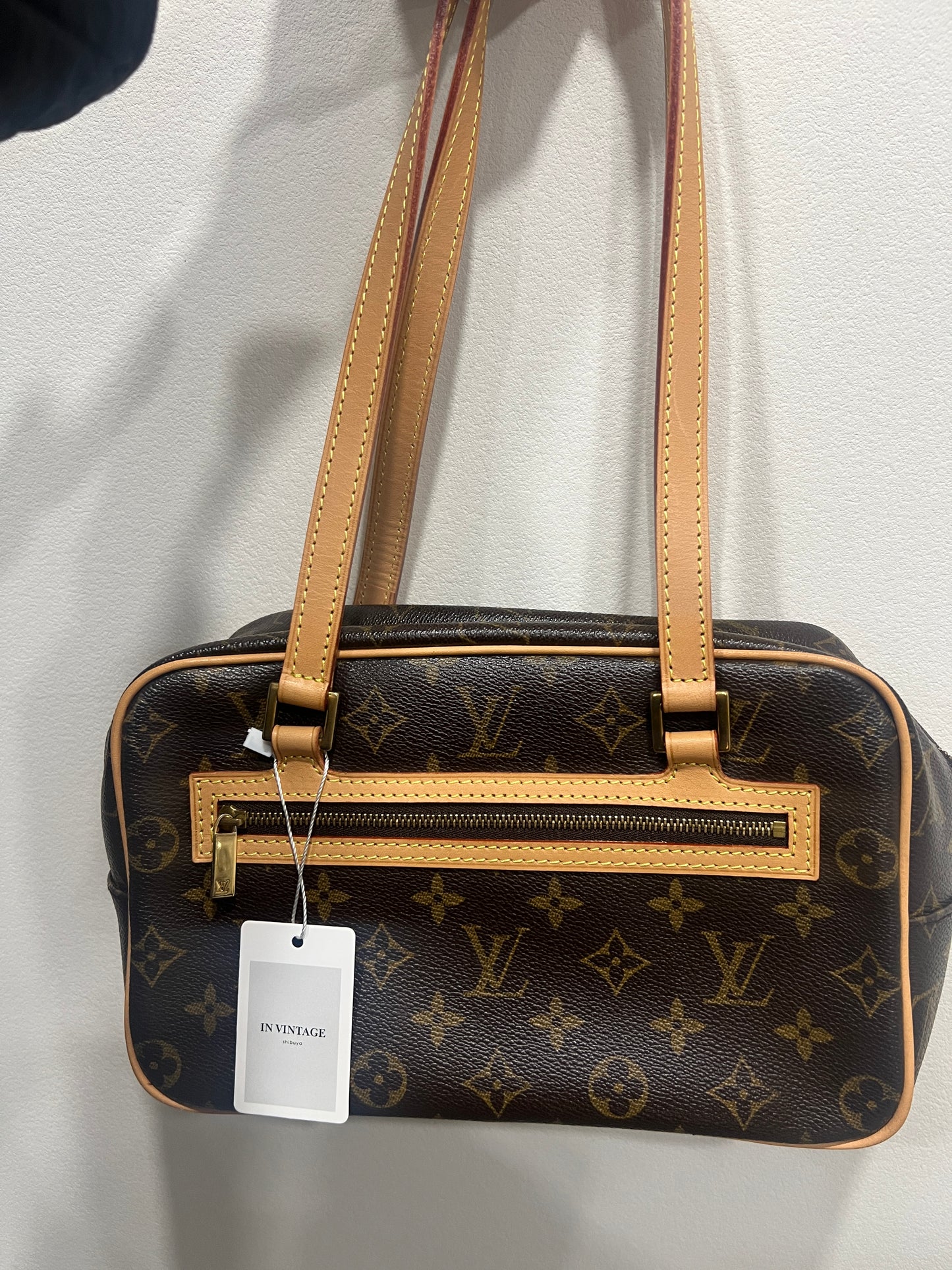 LOUIS VUITTON CITE MM