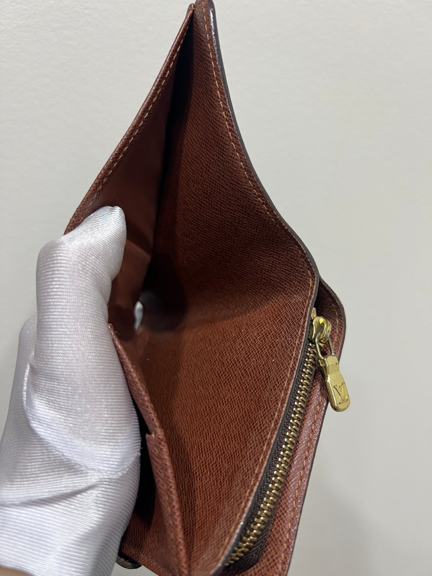 LOUIS VUITTON Wallet