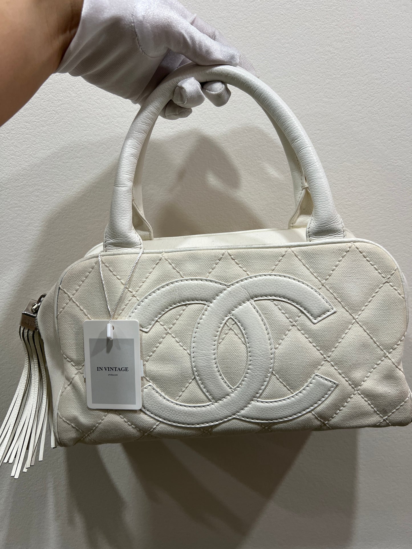 CHANEL white handbag