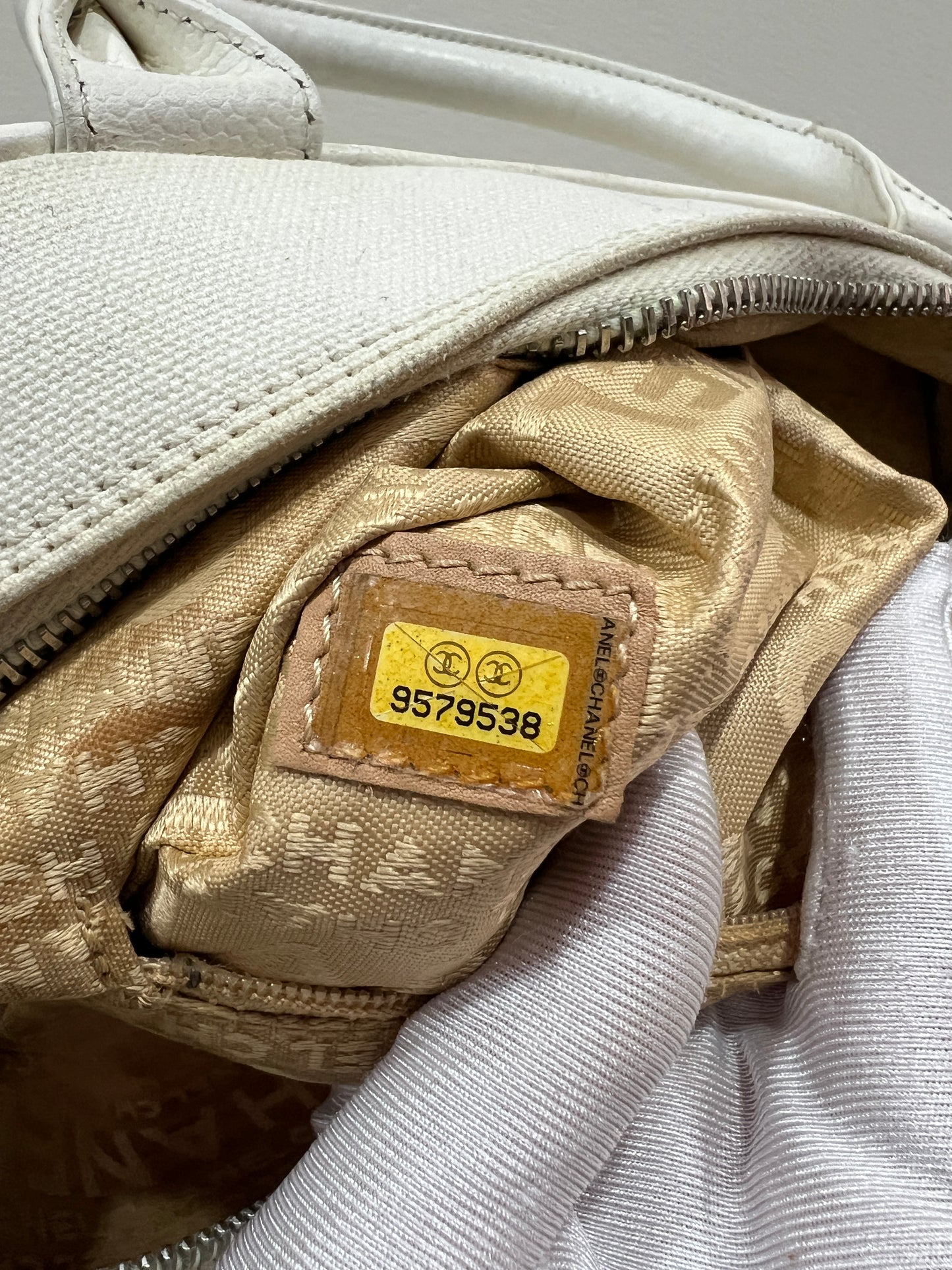 CHANEL white handbag