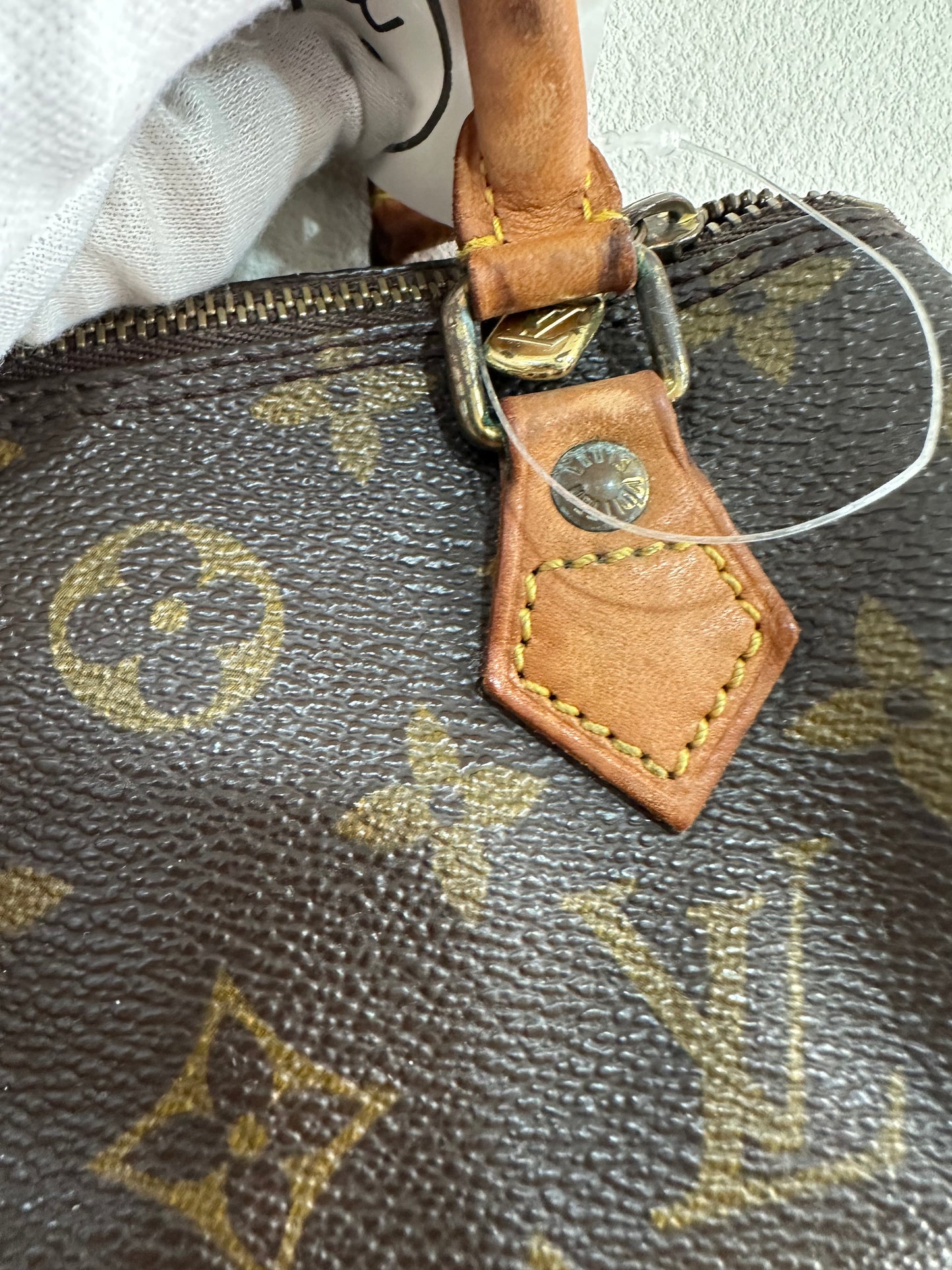 Louis Vuitton mini speedy