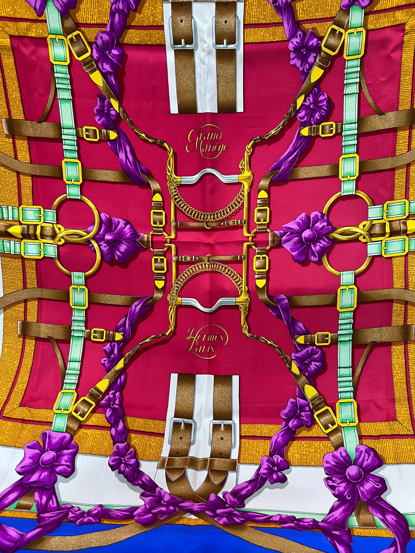 HERMES Scarf