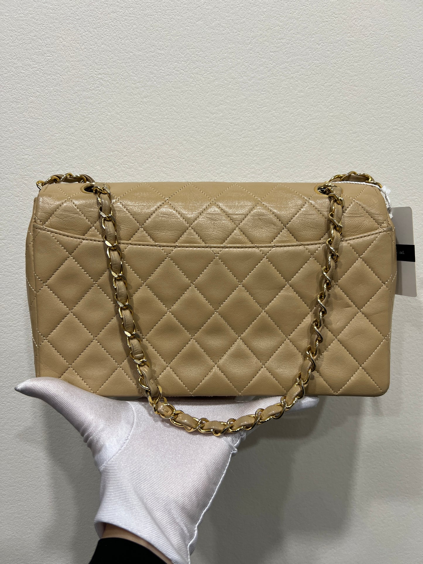 CHANEL Matelasse Lambskin Shoulder bag