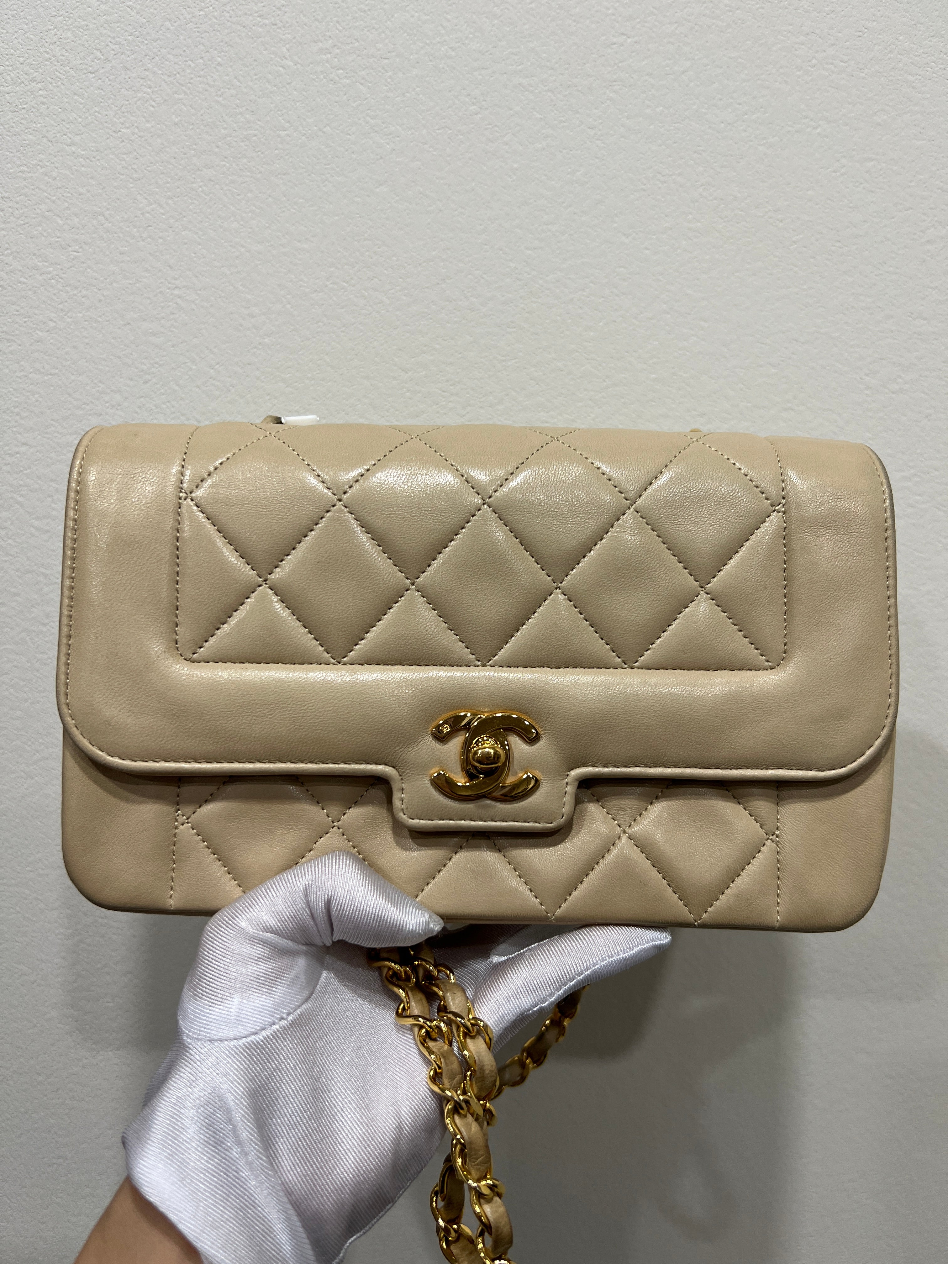 CHANEL – In Vintage