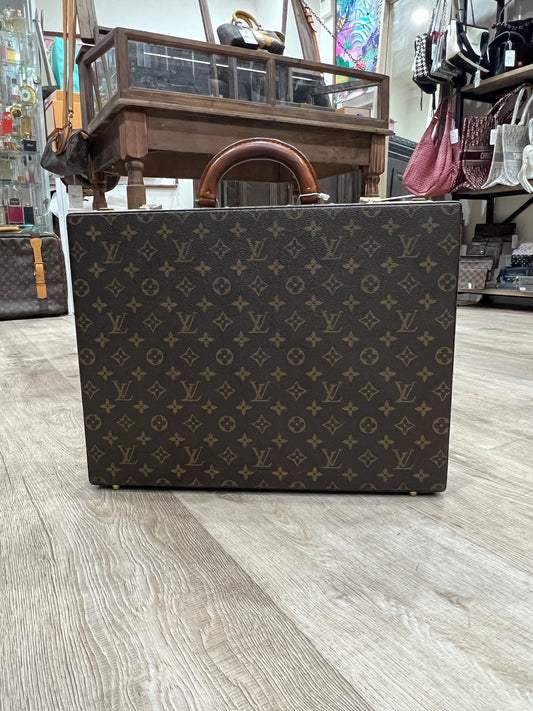 LV