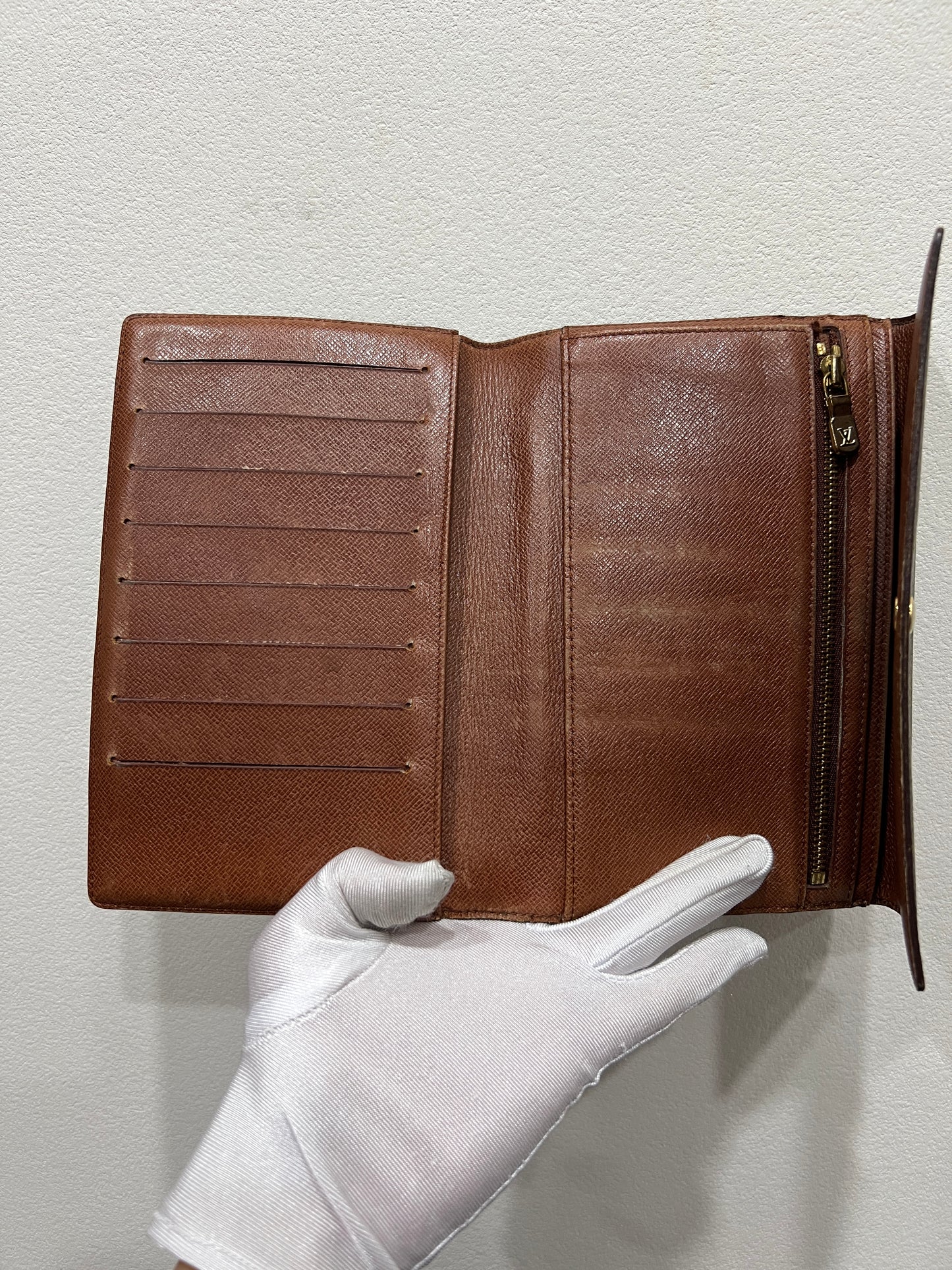 LOUIS VUITTON TRI-FOLD WALLET