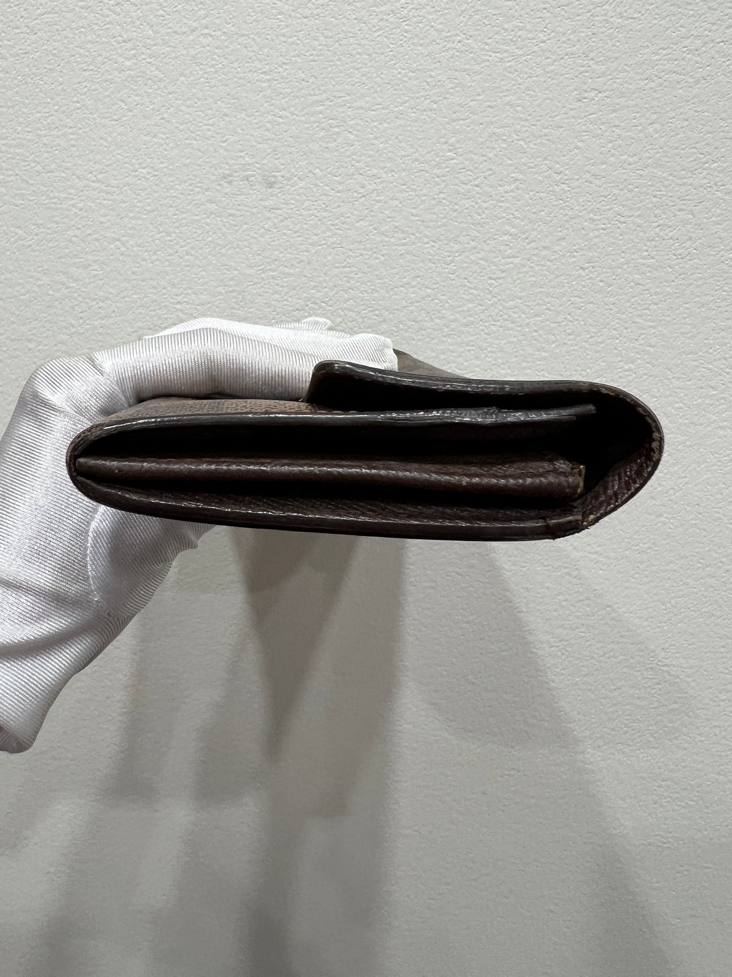 LOUIS VUITTON Damier Wallet