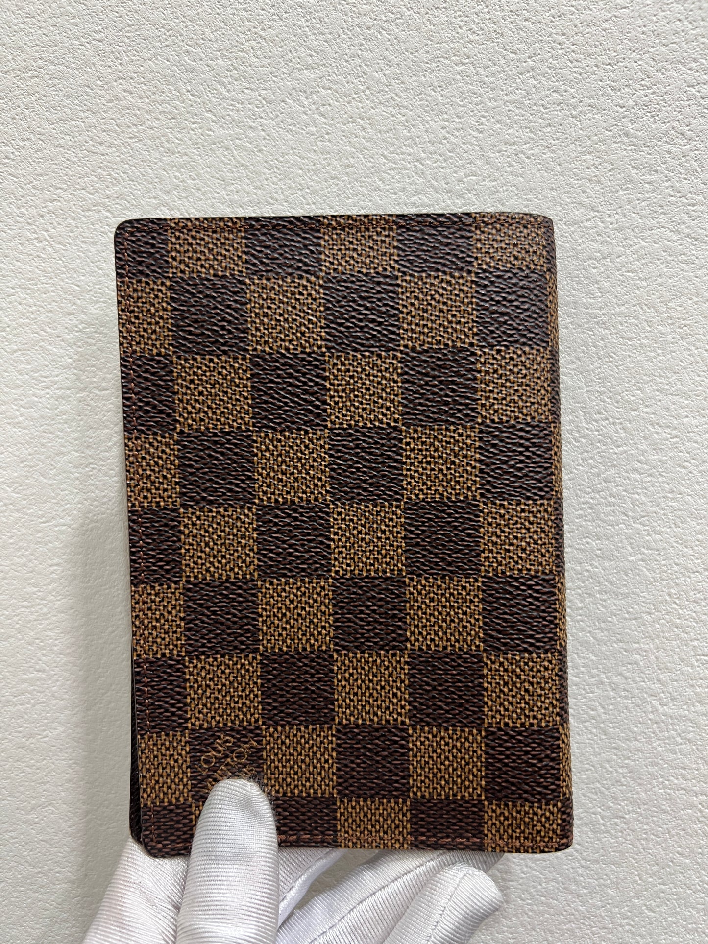 LOUIS VUITTON Damier Passport Case