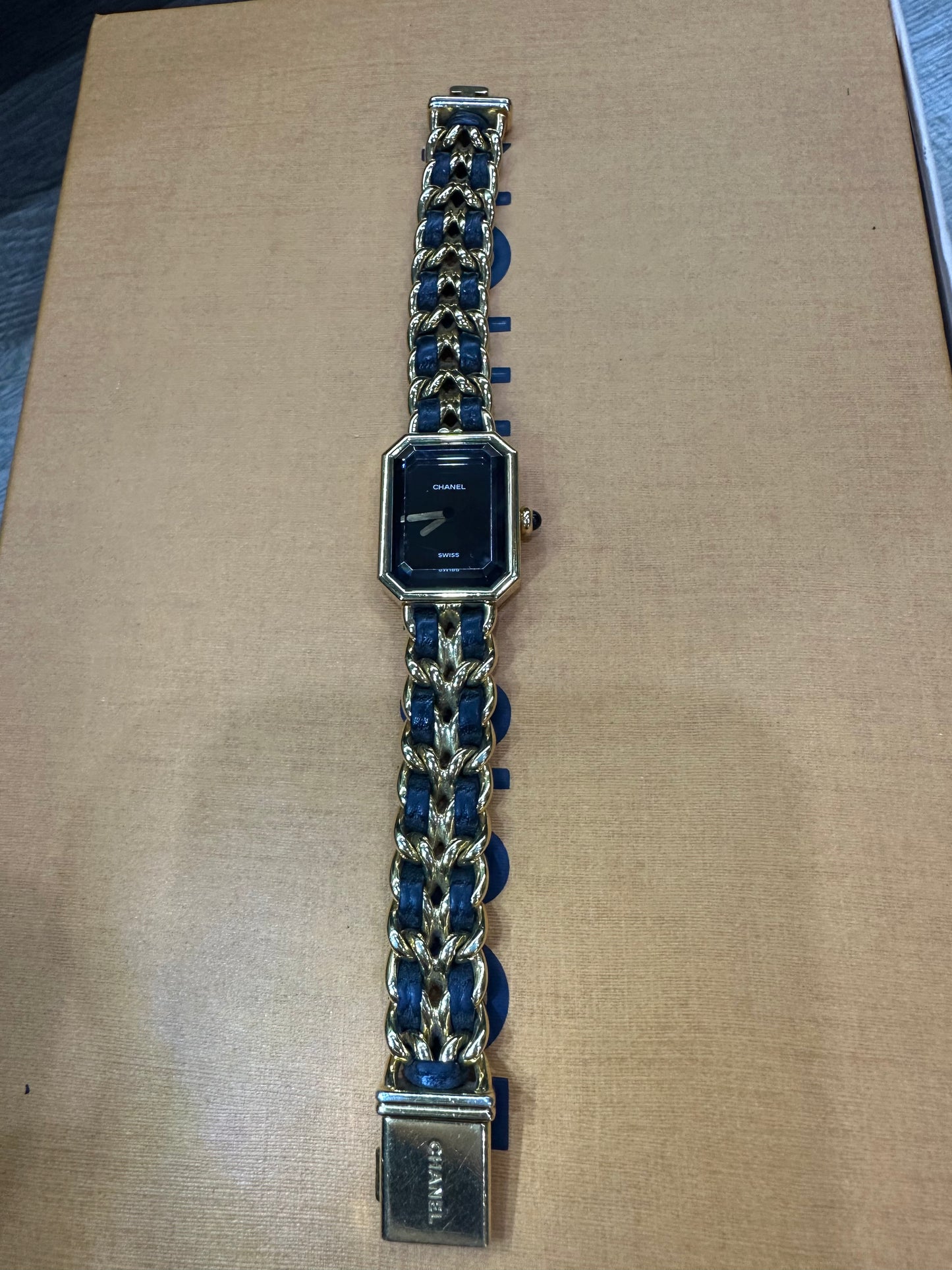 Chanel Premiere watch size M