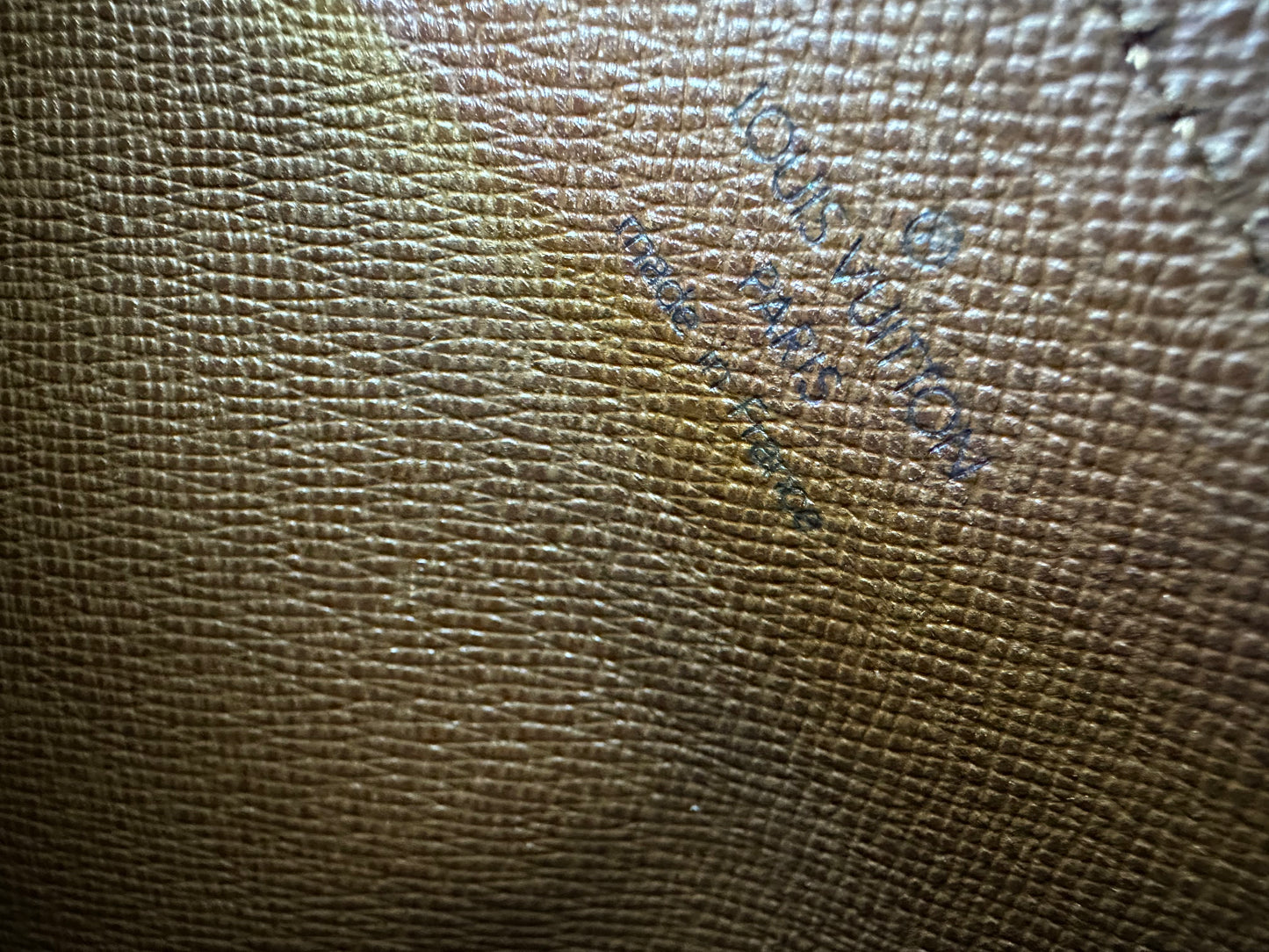 Louis Vuitton papillon 30