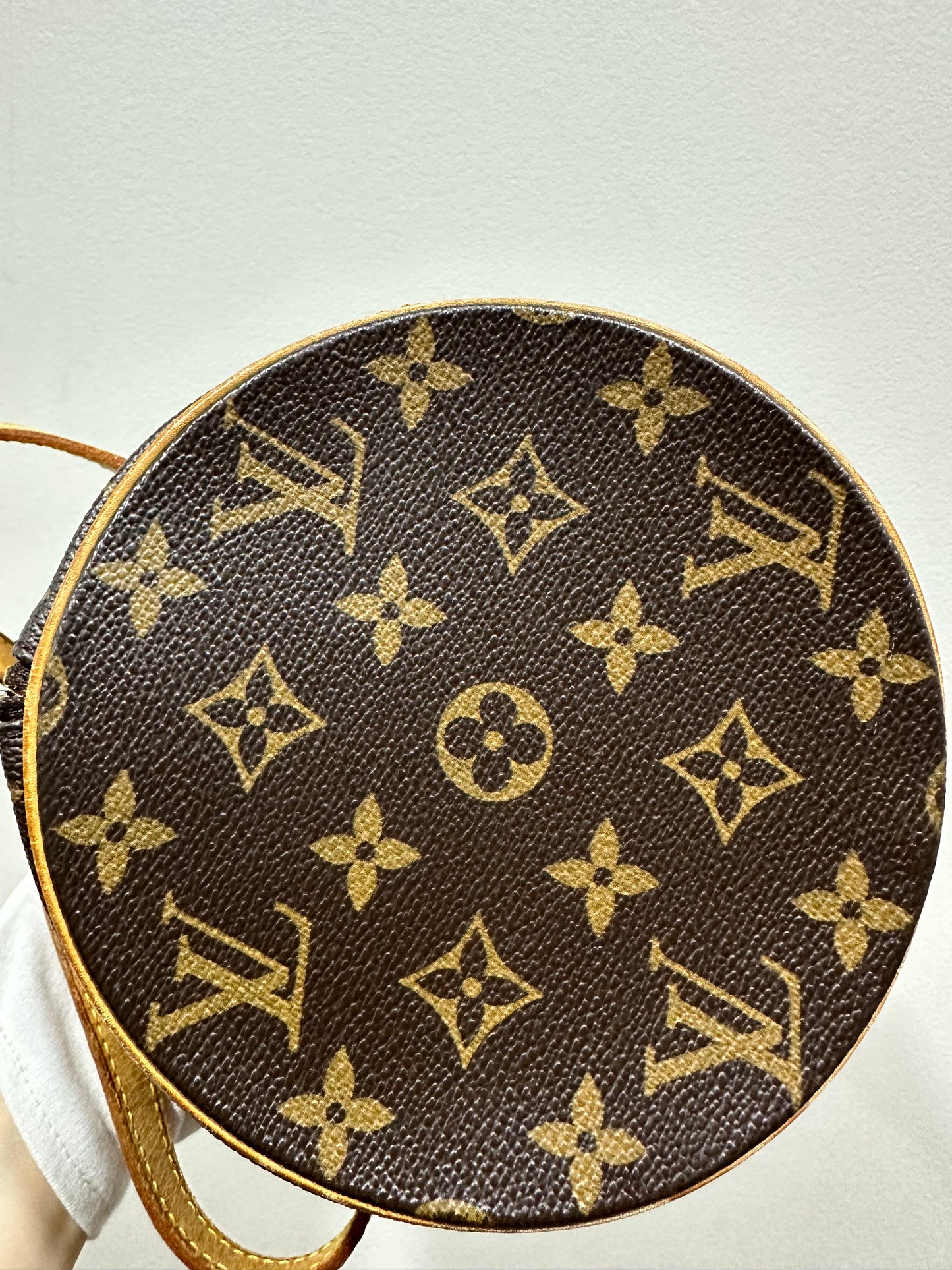 Louis Vuitton papillon 30