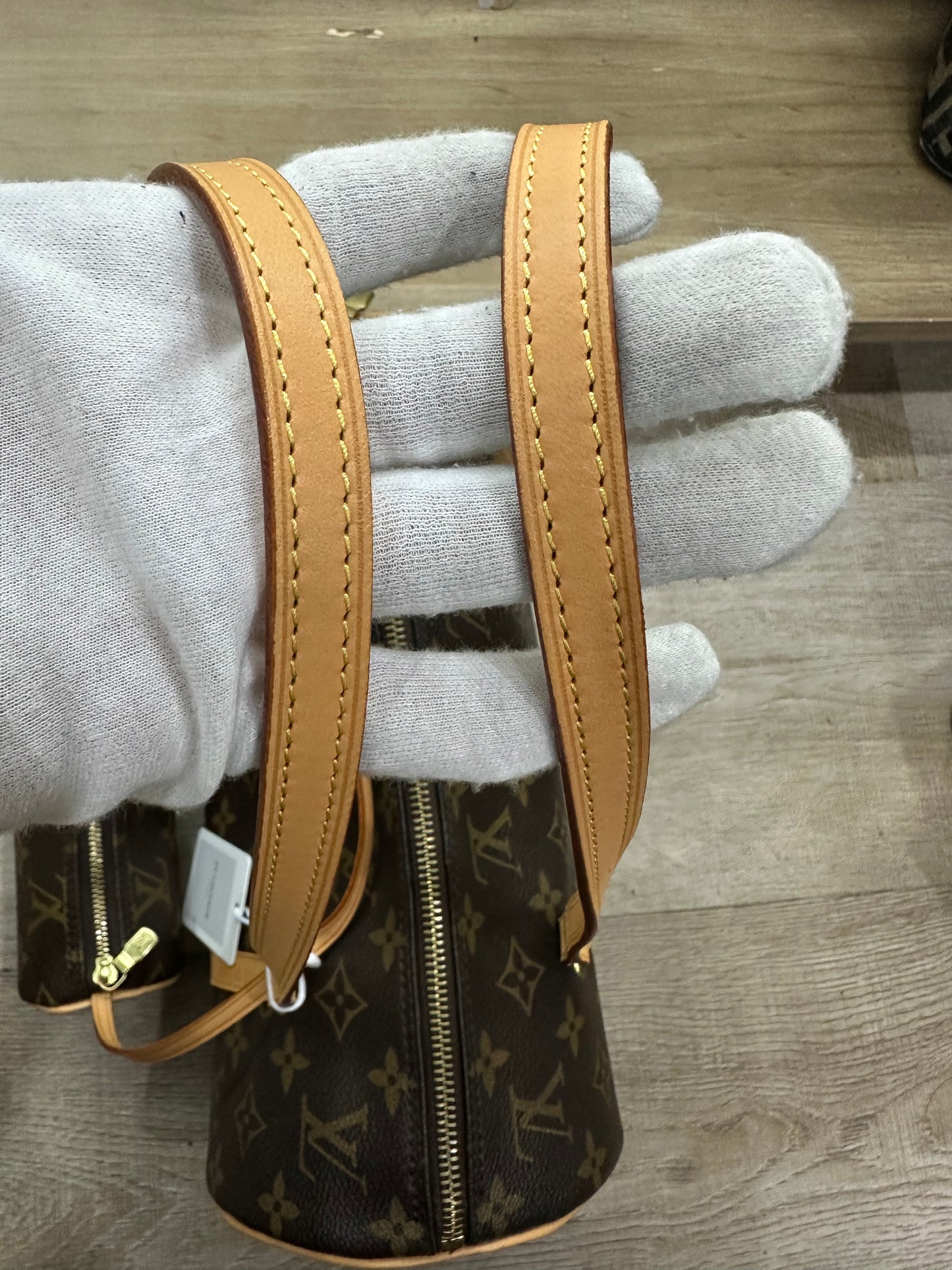 Louis Vuitton papillon with small