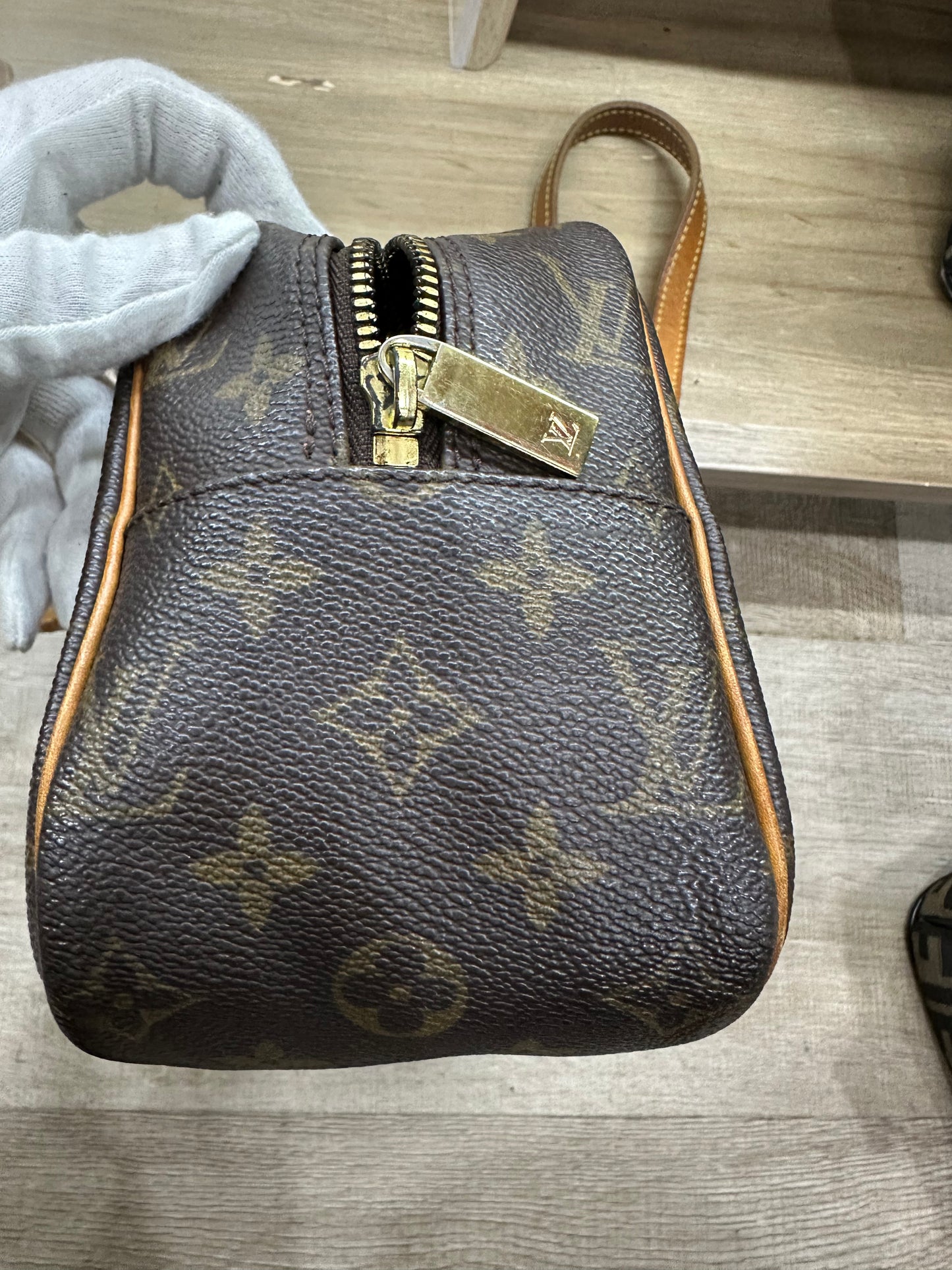 Louis Vuitton cite MM
