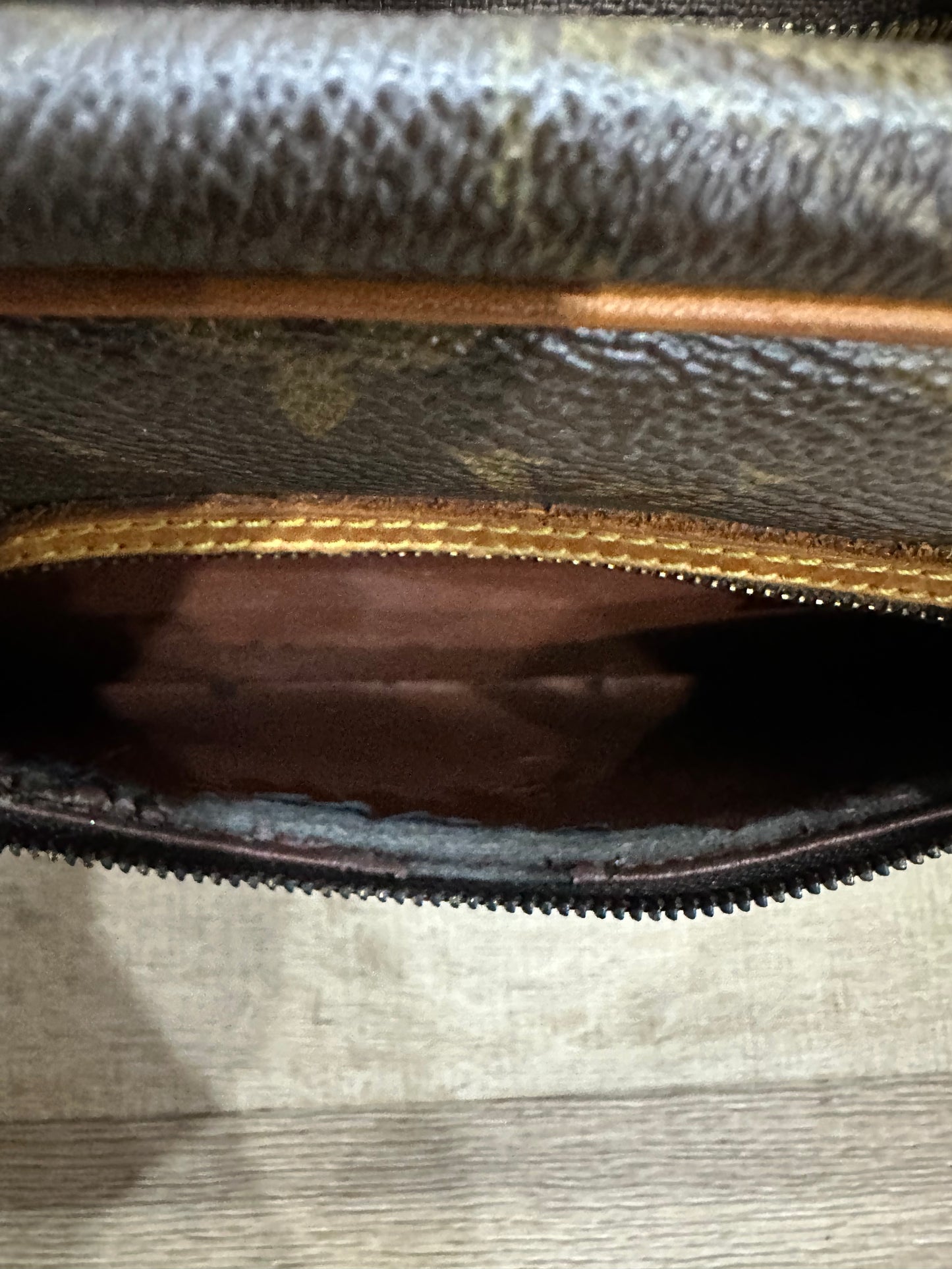 Louis Vuitton cite MM