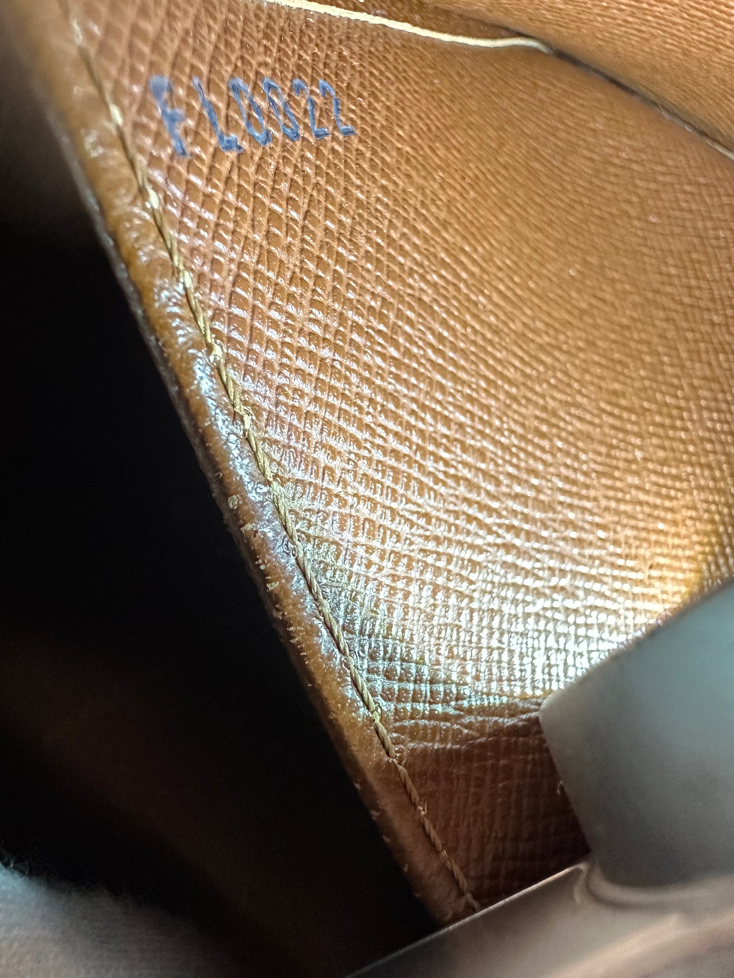 Louis Vuitton cite MM