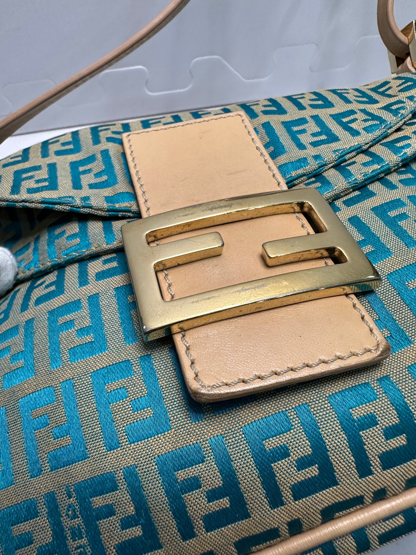 Fendi baguette