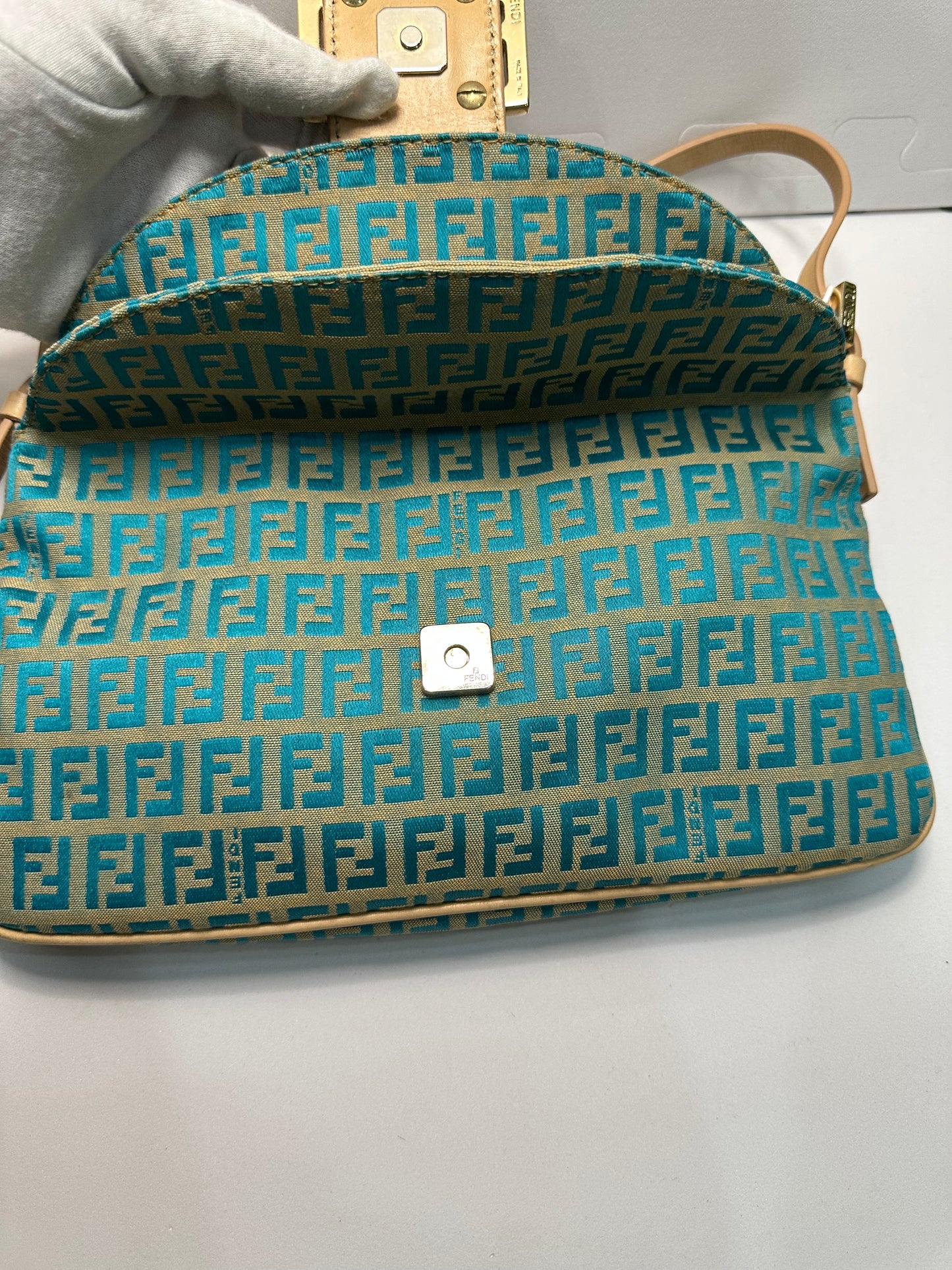 Fendi baguette