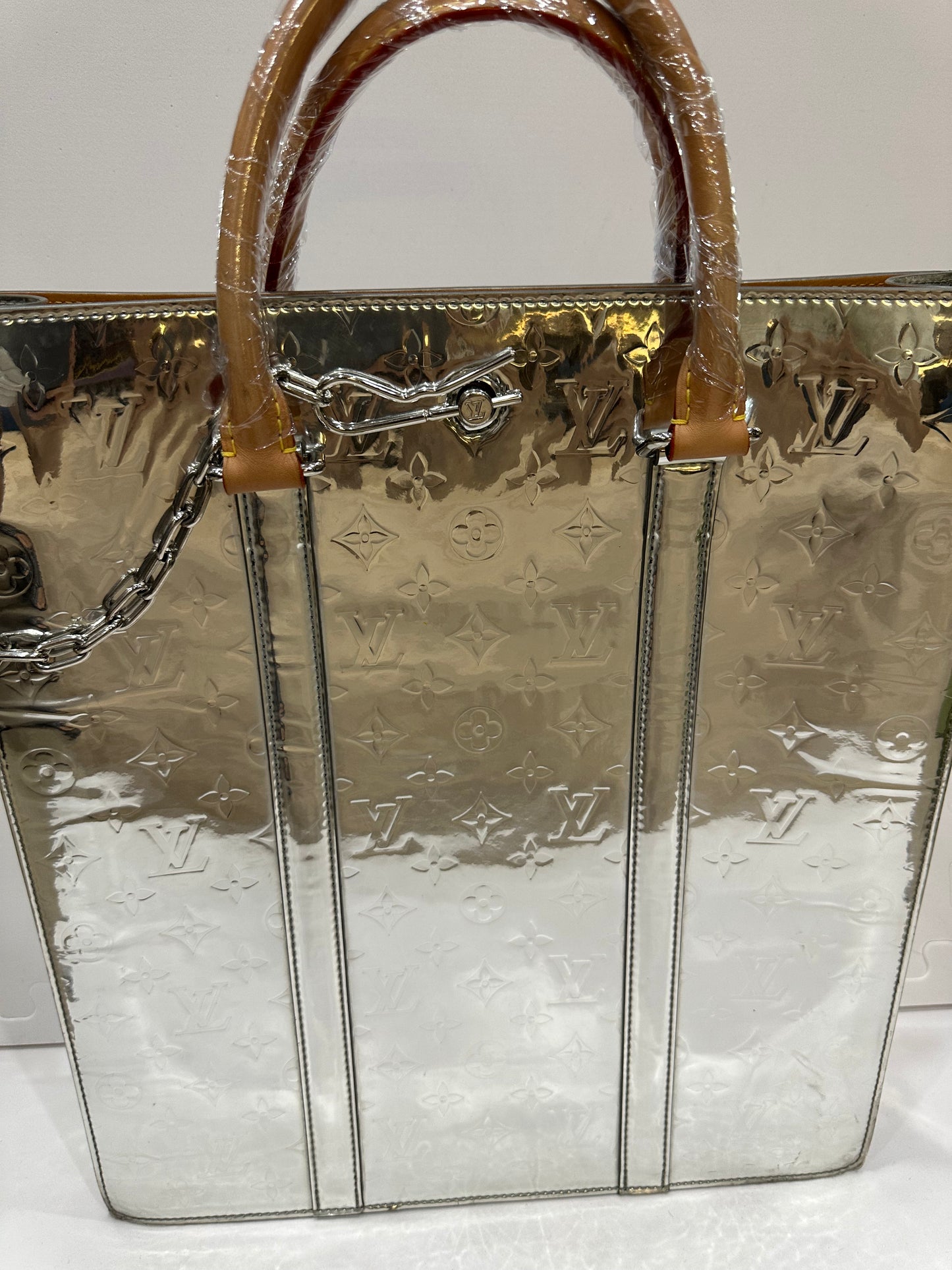 Louis Vuitton Monogram Mirror Sac Plat