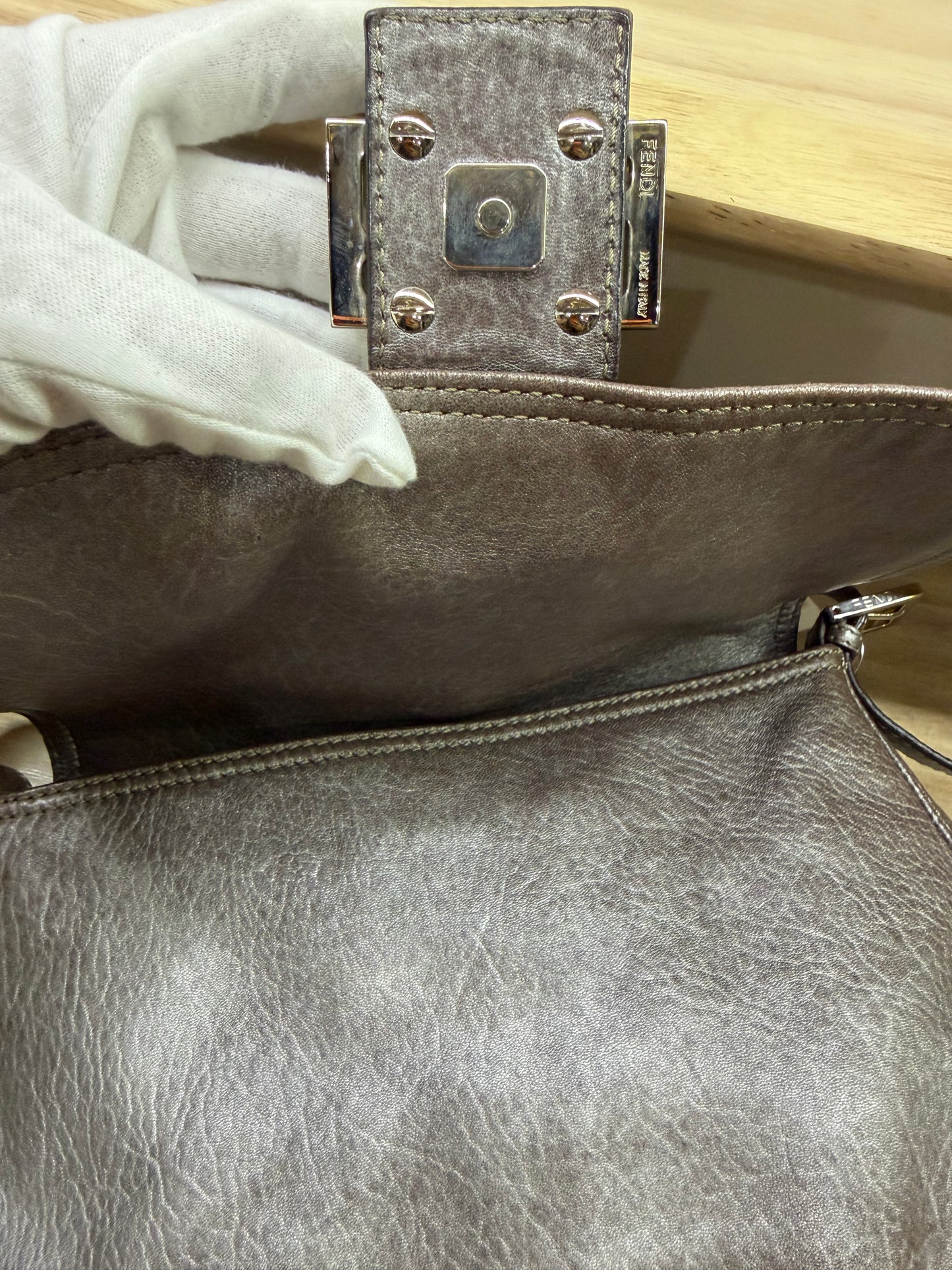 Fendi mamma baguette leather