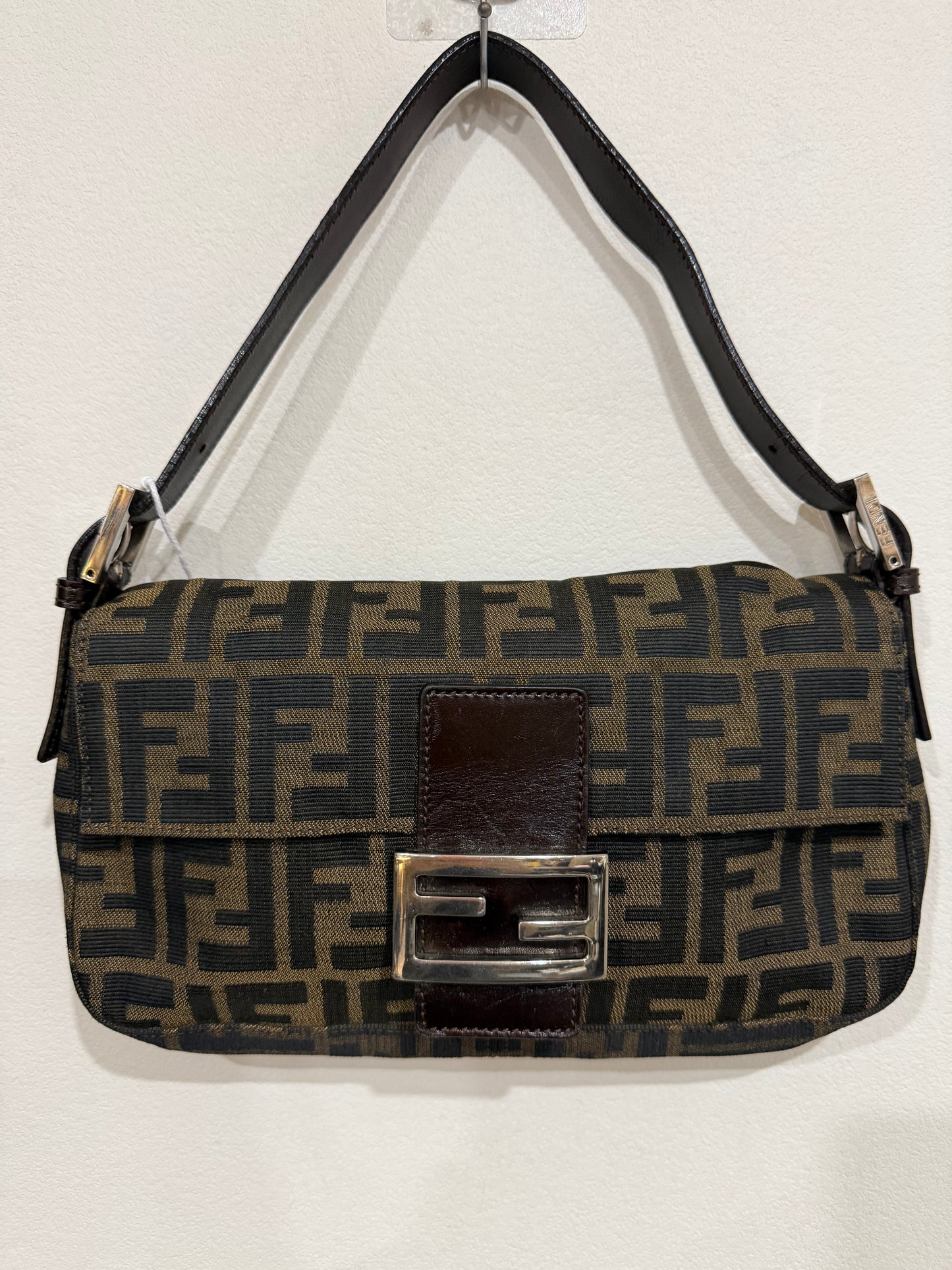 Fendi baguette