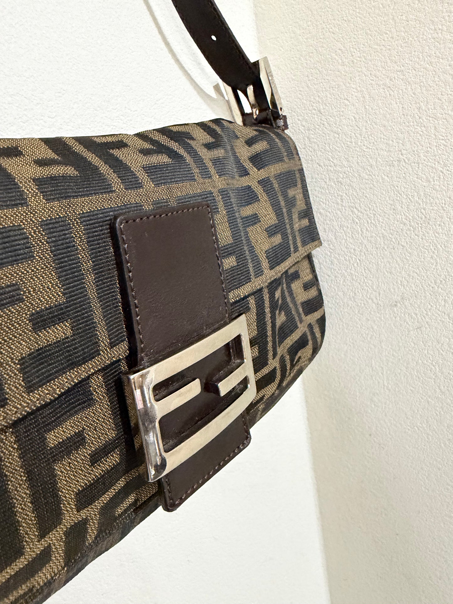 Fendi baguette