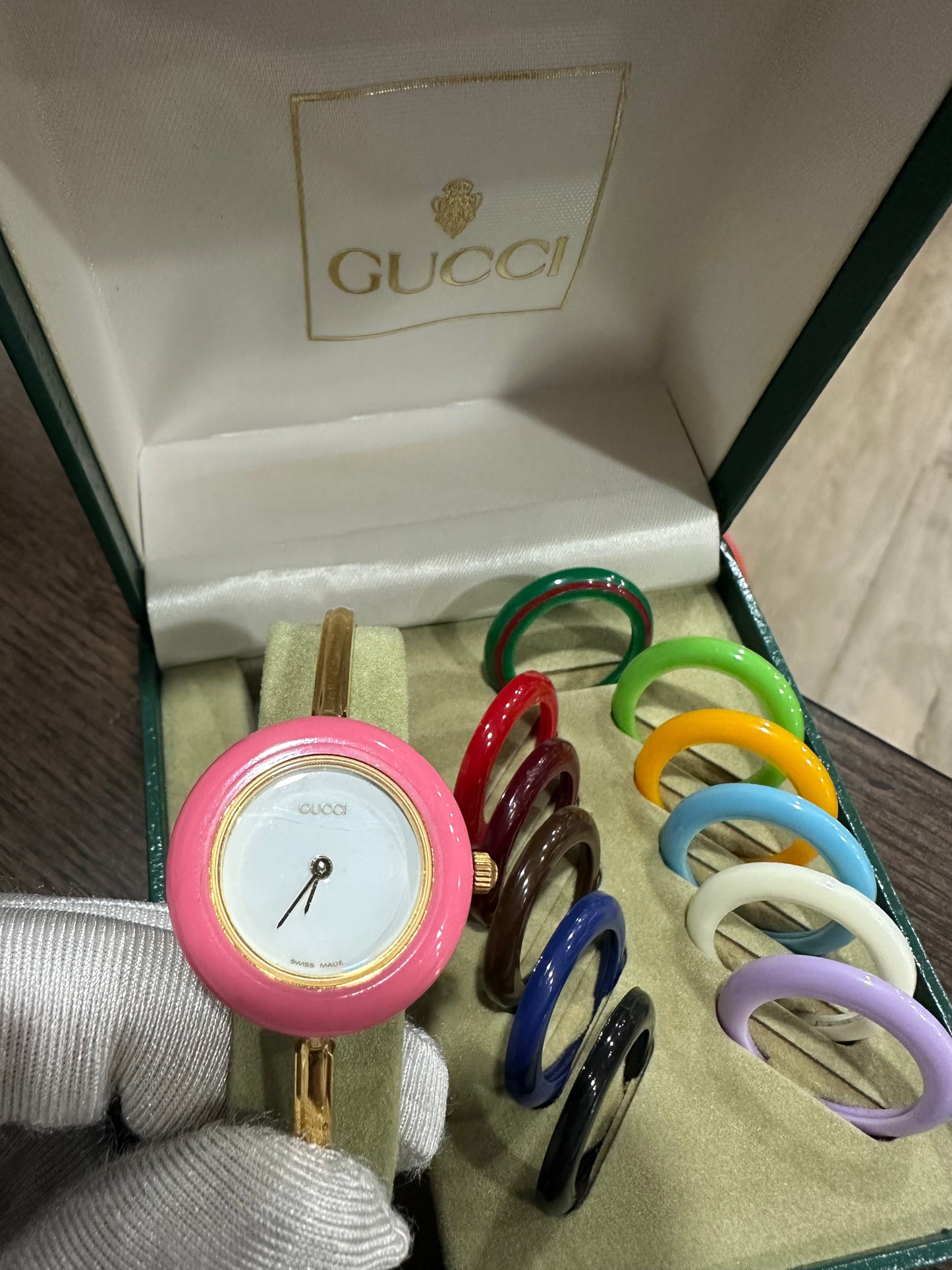 GUCCI Change Bezel Watch