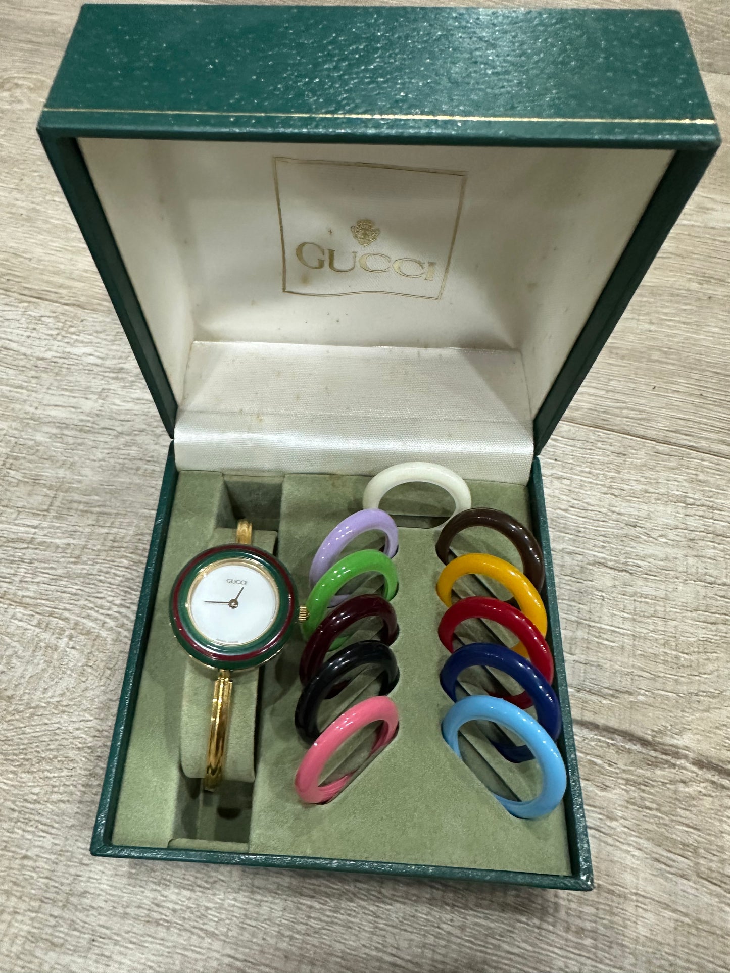 GUCCI Change Bezel Watch 11/12.2