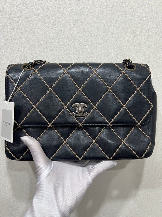 CHANEL Wild Stitch Chain Shoulder bag
