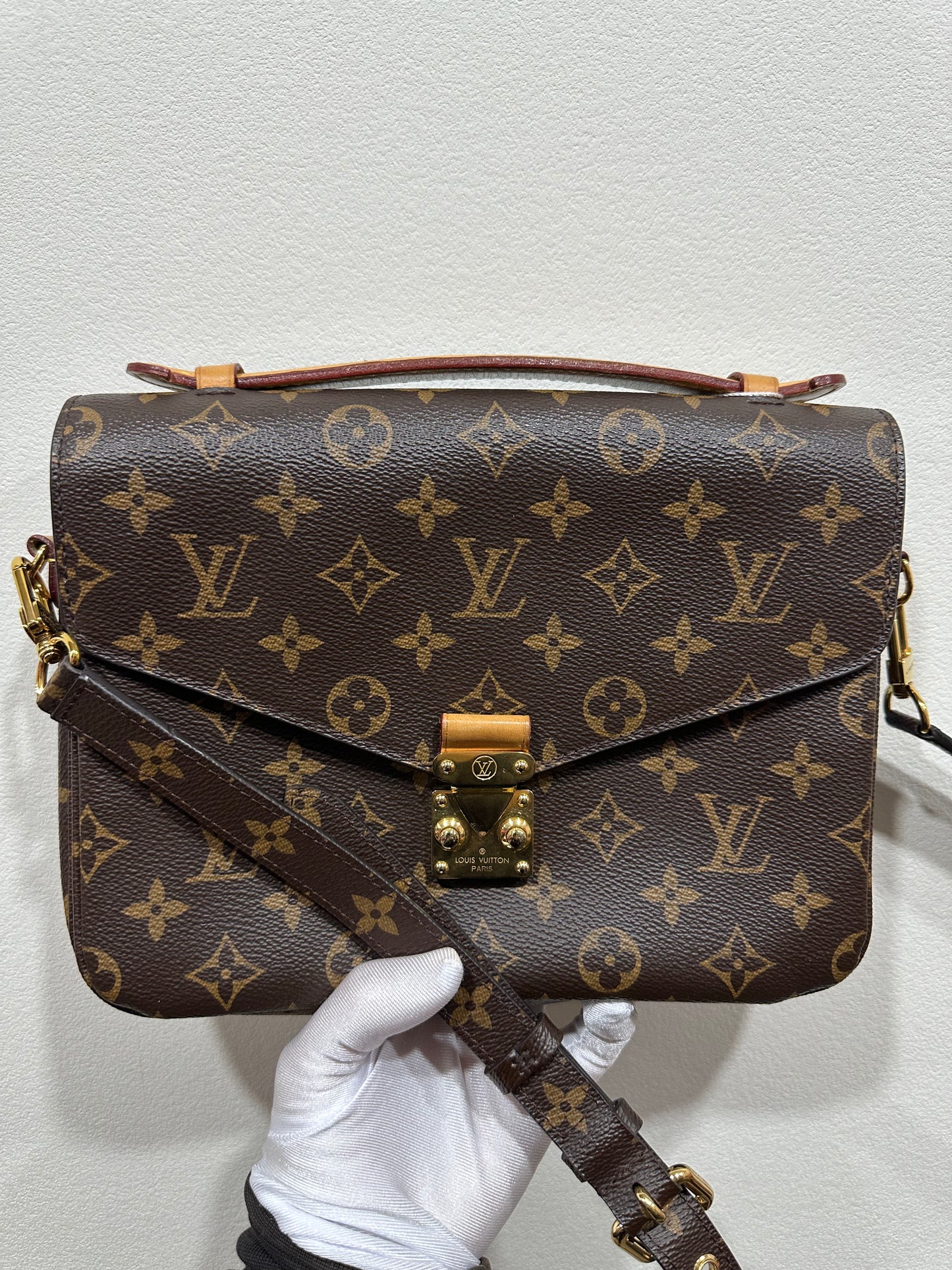 Louis Vuitton Pochette Métis