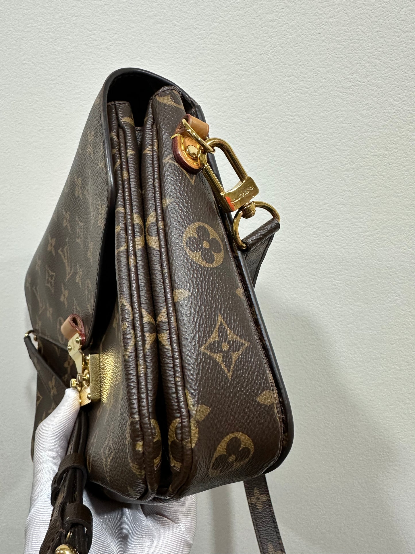 Louis Vuitton Pochette Métis