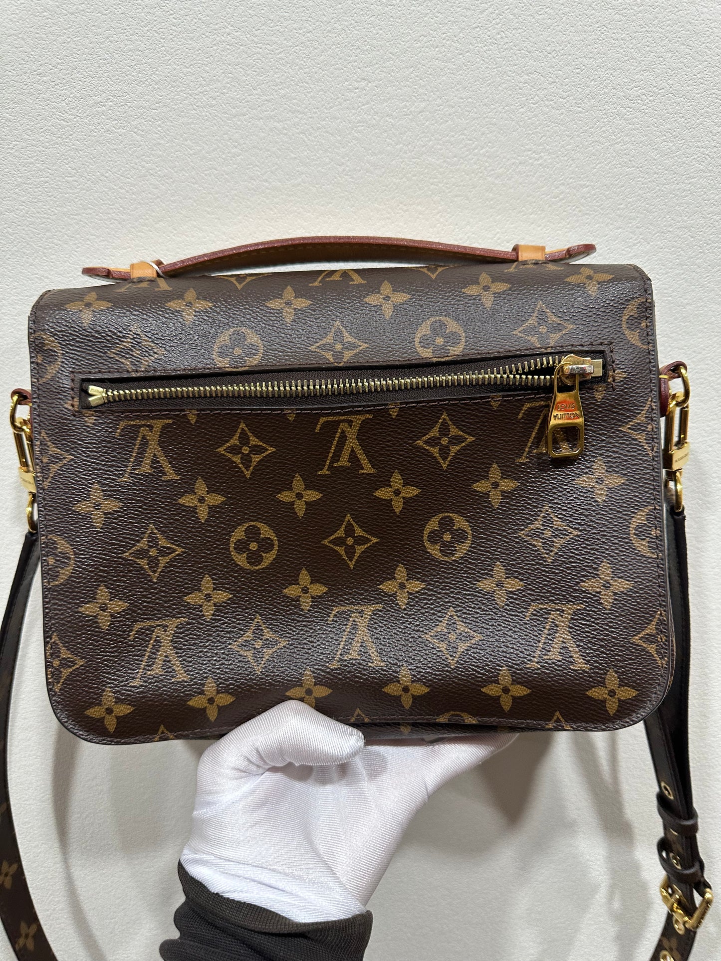 Louis Vuitton Pochette Métis