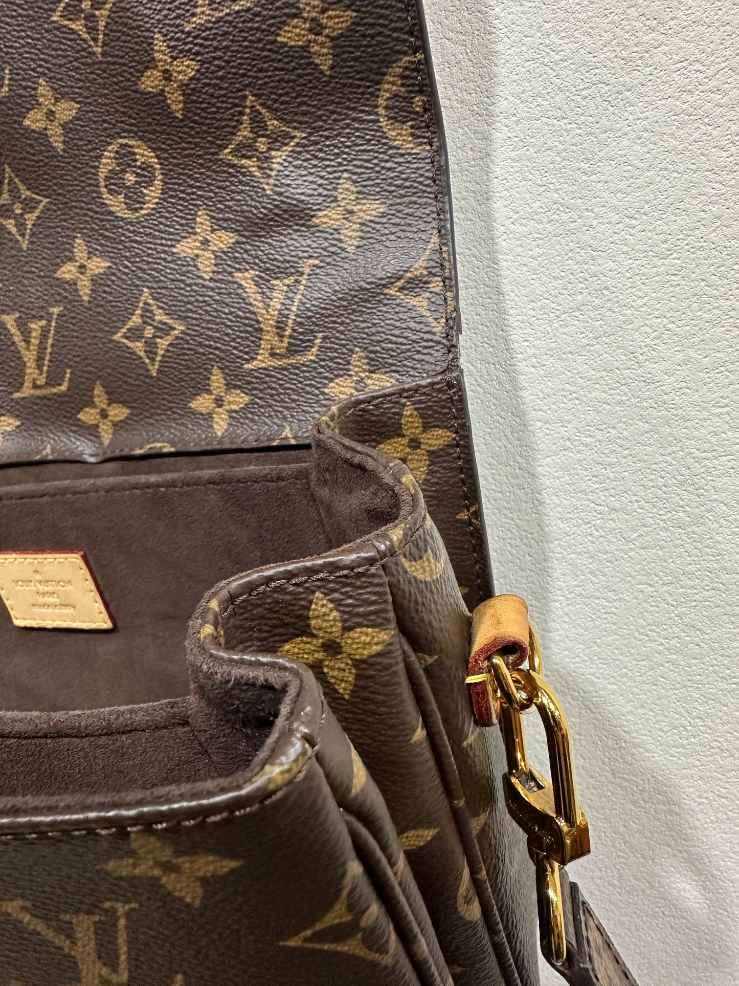 Louis Vuitton Pochette Métis