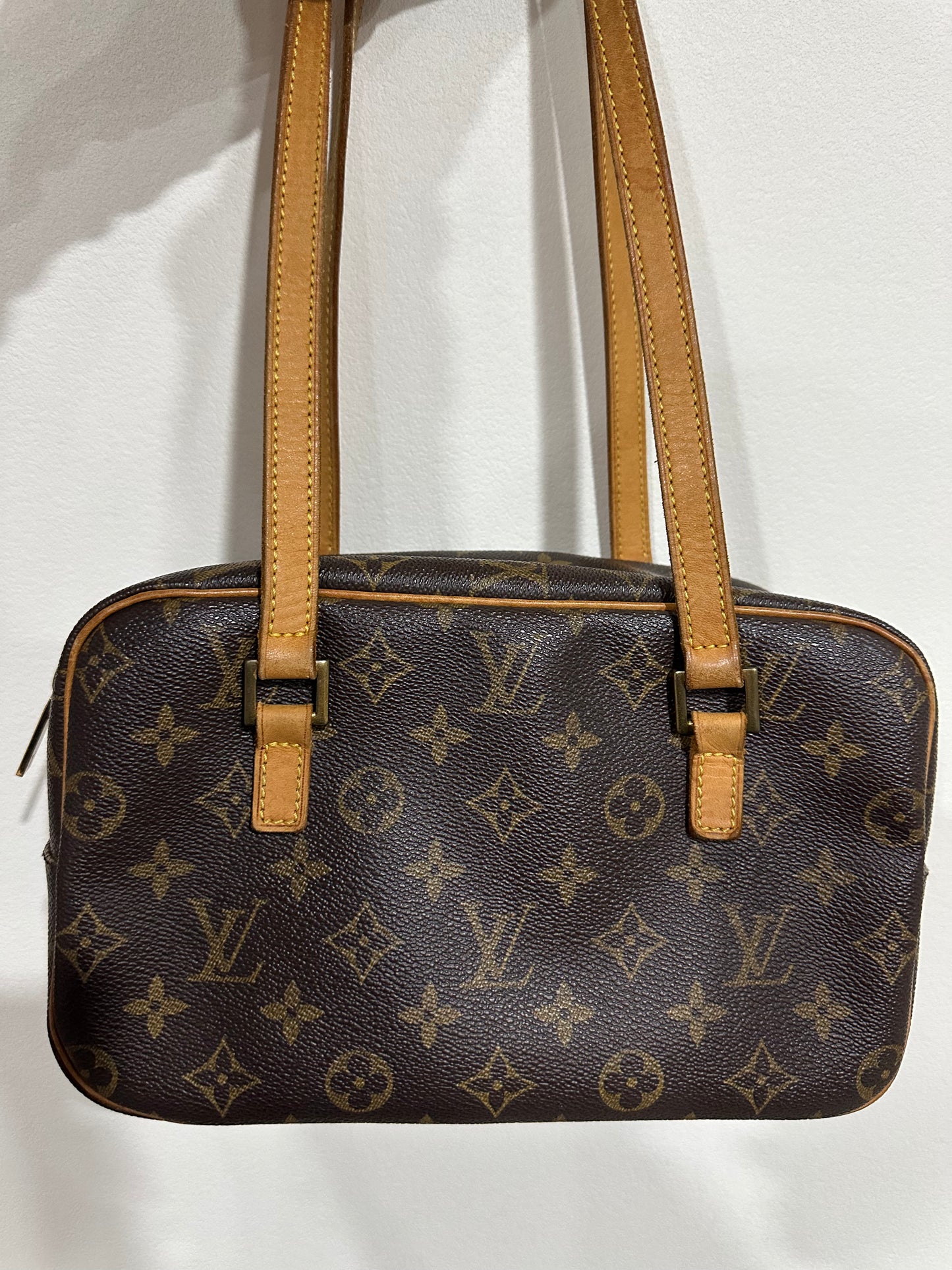Louis Vuitton Cite MM