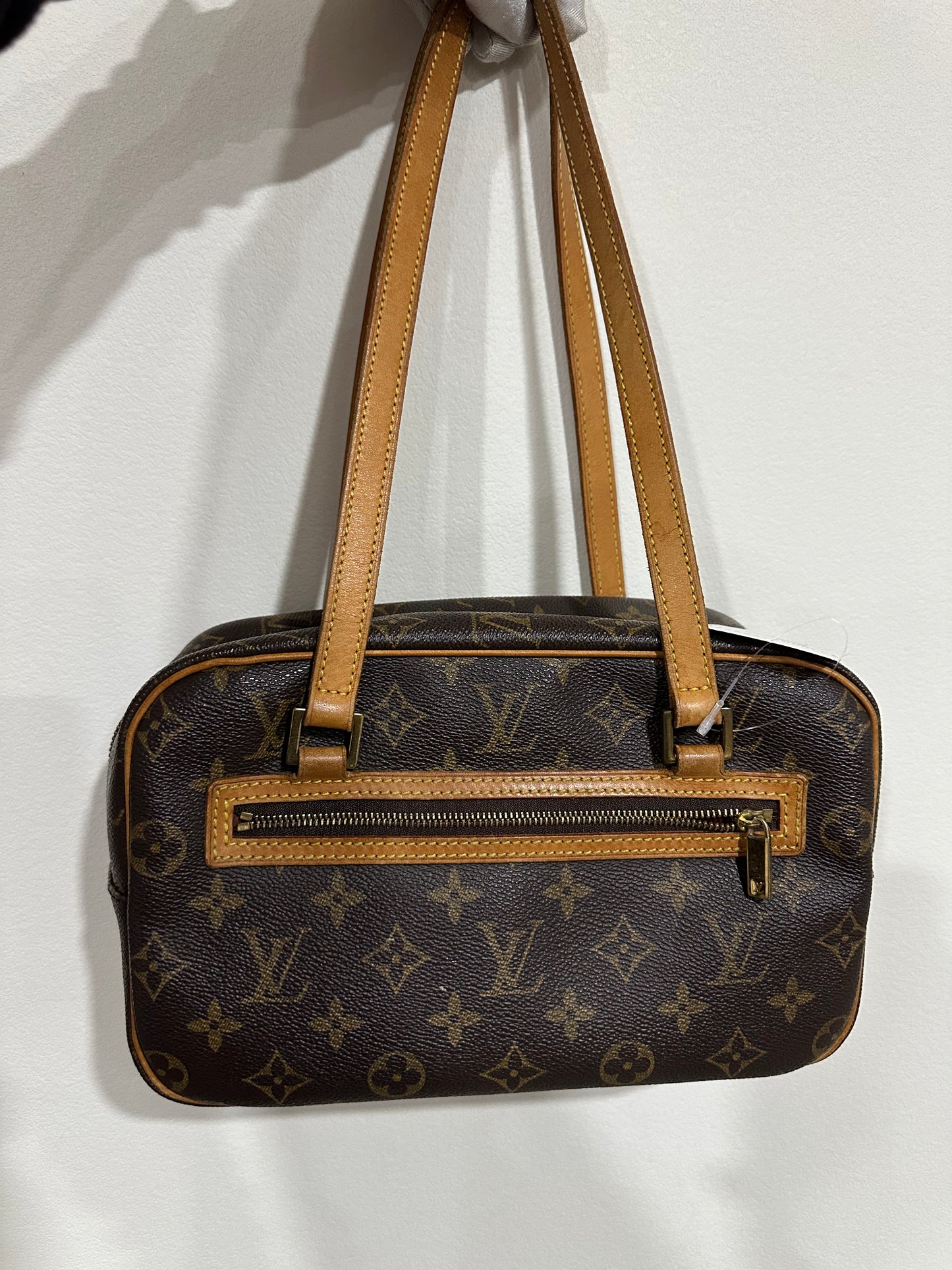 Louis Vuitton Cite MM