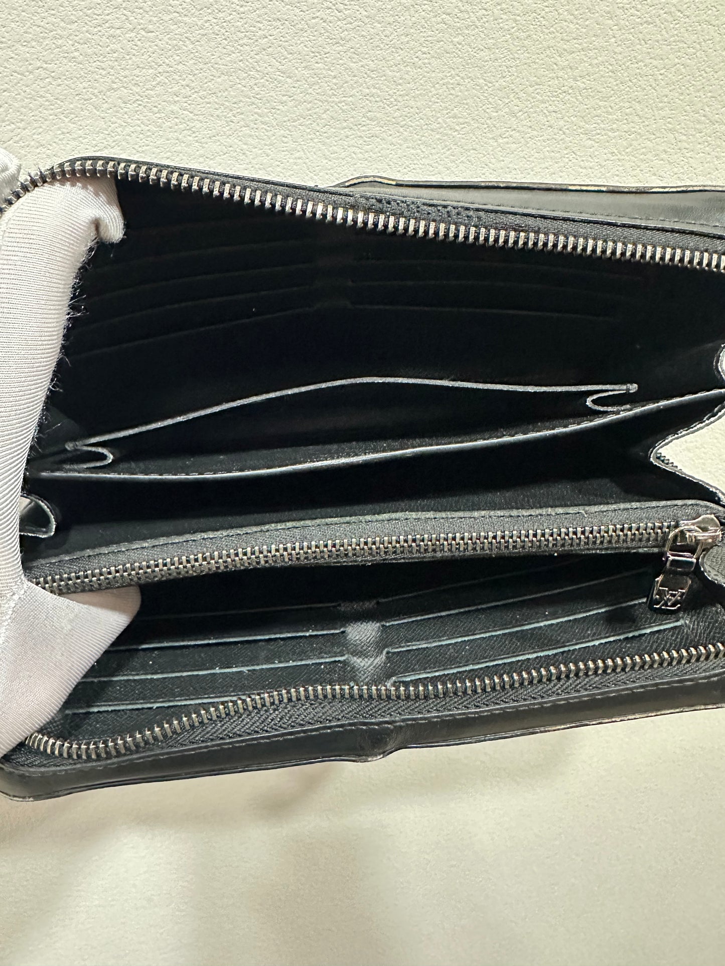 Louis Vuitton wallet men’s