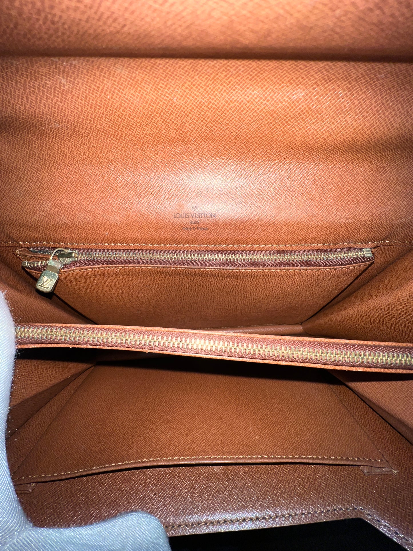 LOUIS VUITTON Concorde