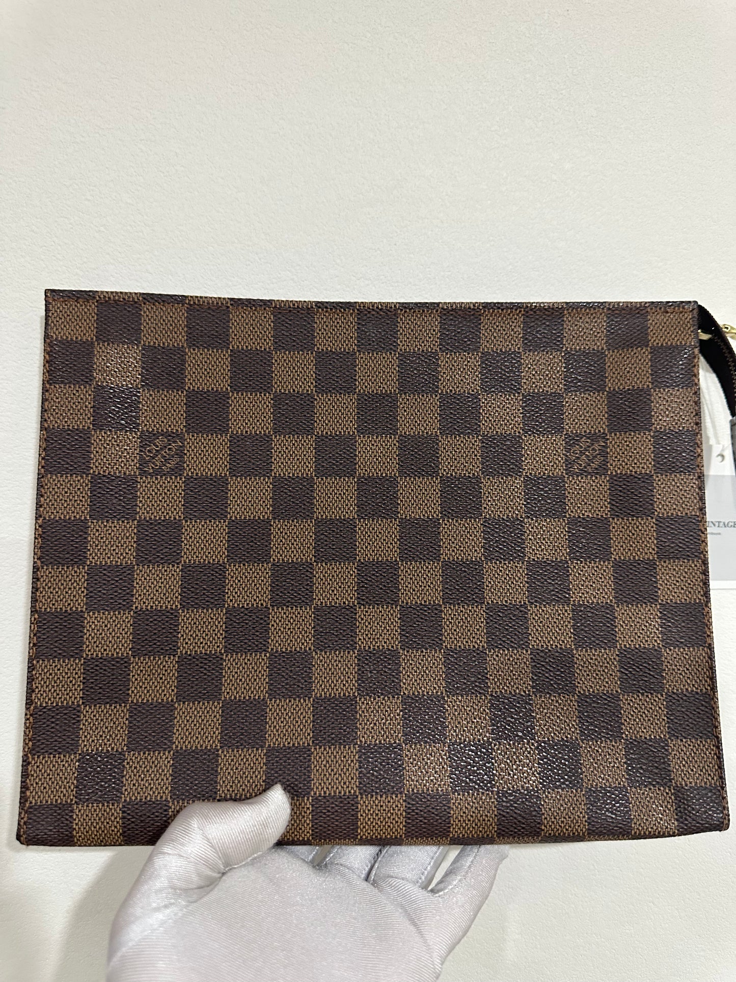 Louis Vuitton damier pouch