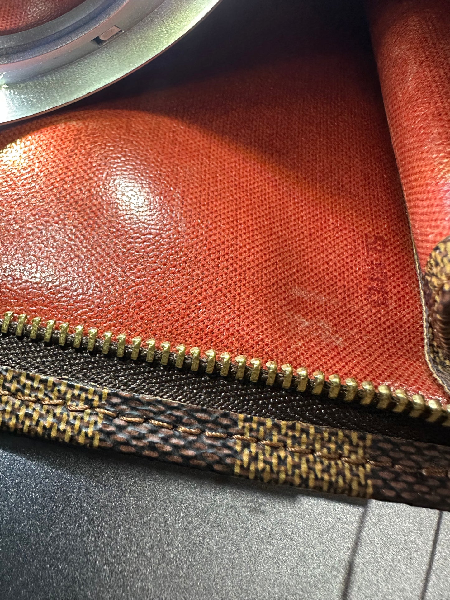 Louis Vuitton damier pouch