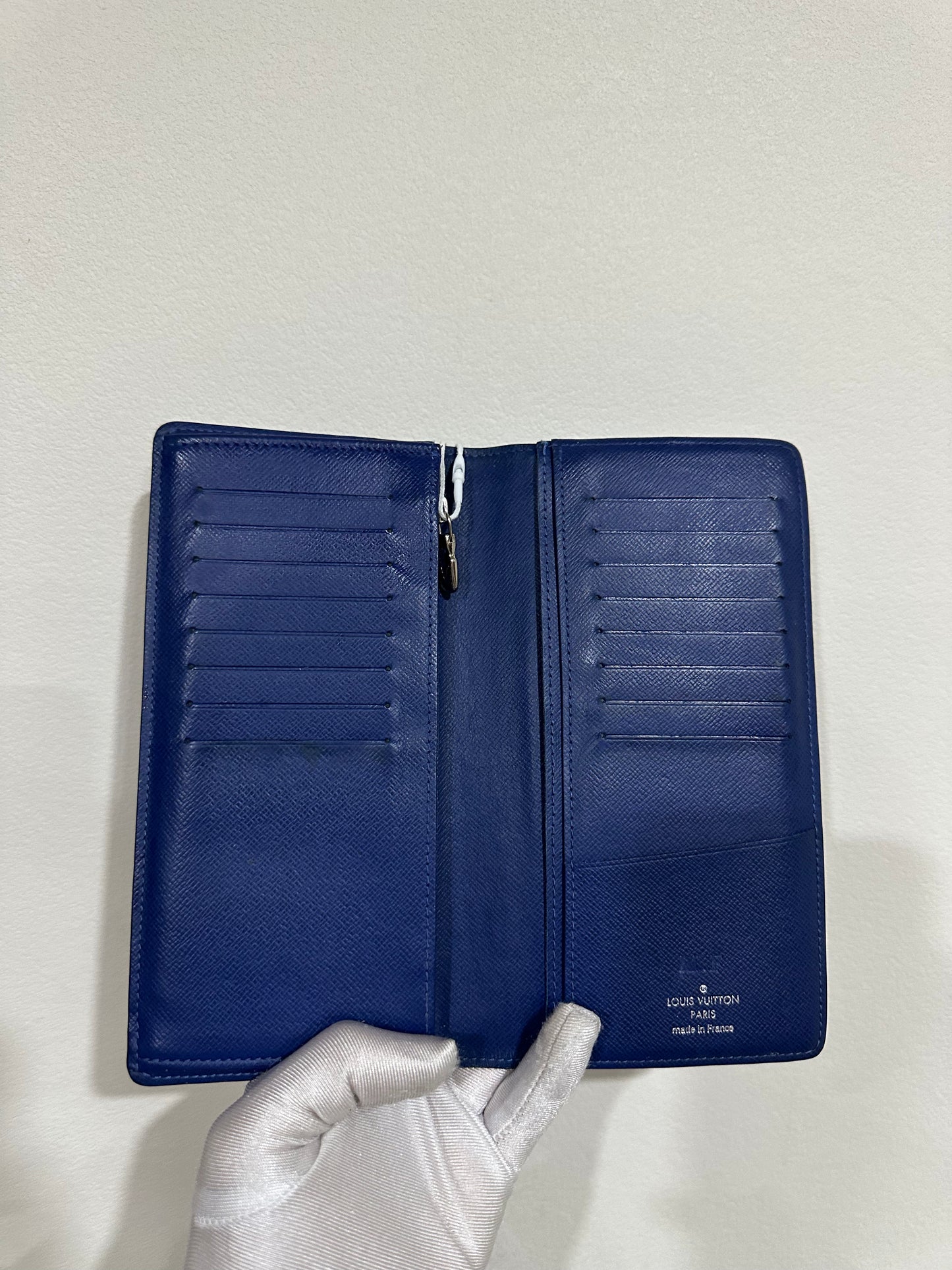 LOUIS VUITTON Wallet Taigarama Brazza Cobalt